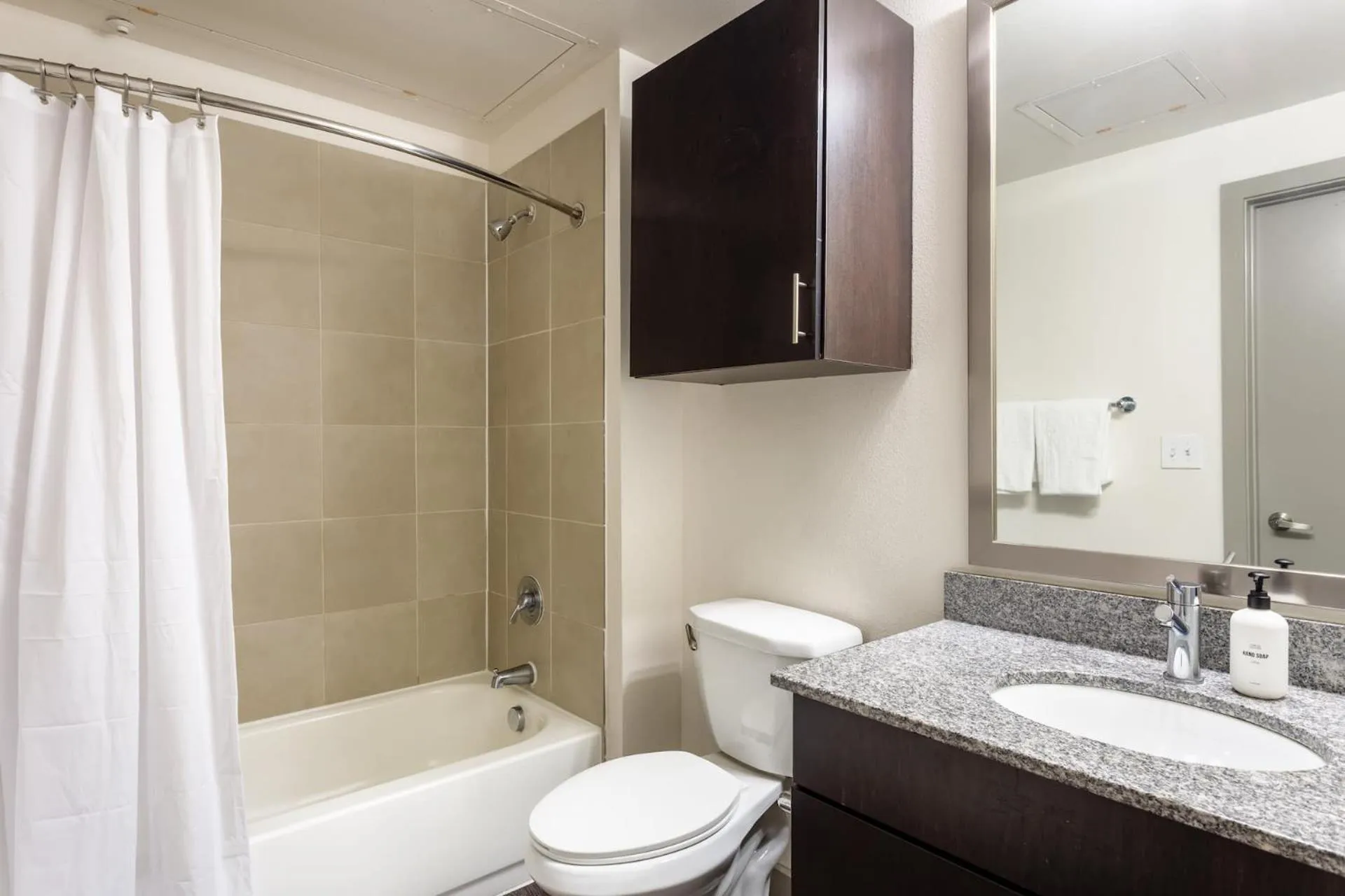 Bathroom in Kasa Love Field-Medical District Dallas