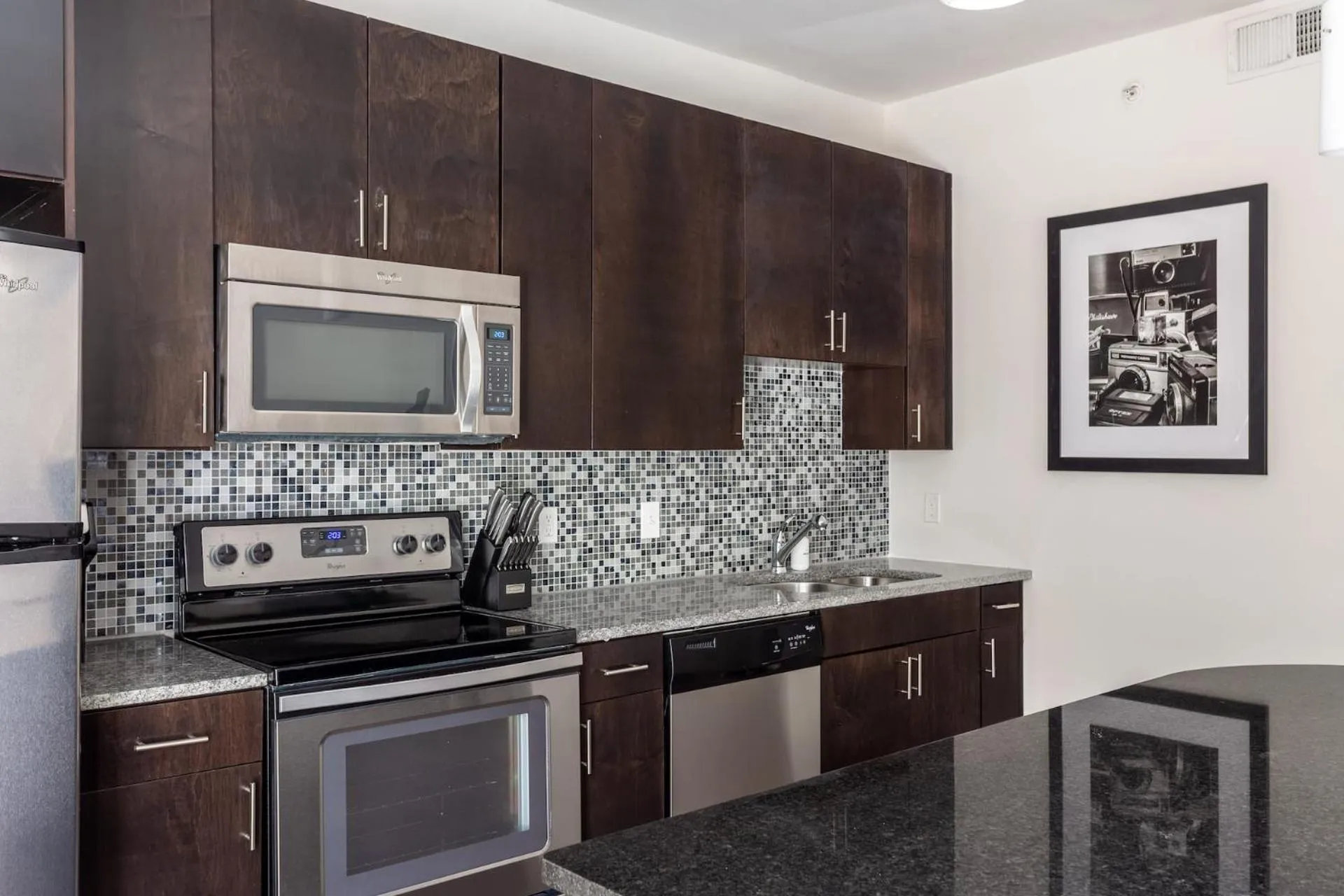 Kitchen or kitchenette in Kasa Love Field-Medical District Dallas