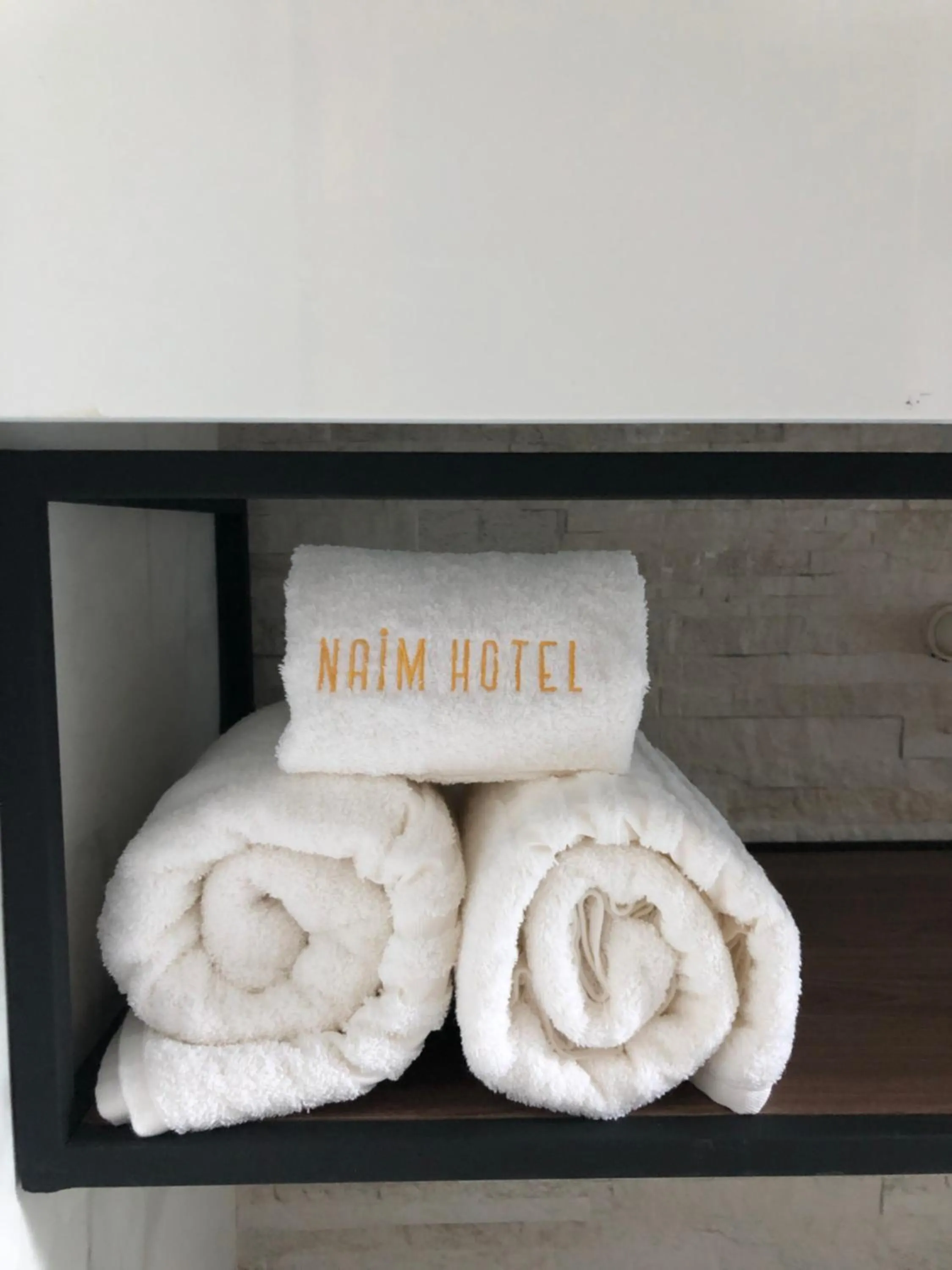 Decorative detail in NAIM Hotel Capitólio