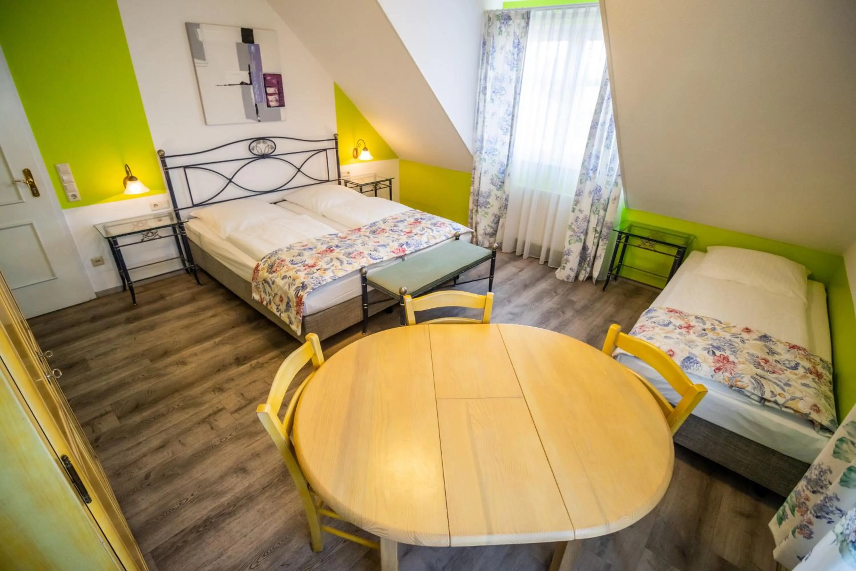 Bedroom, Bed in Hotel Gasthof Rössle