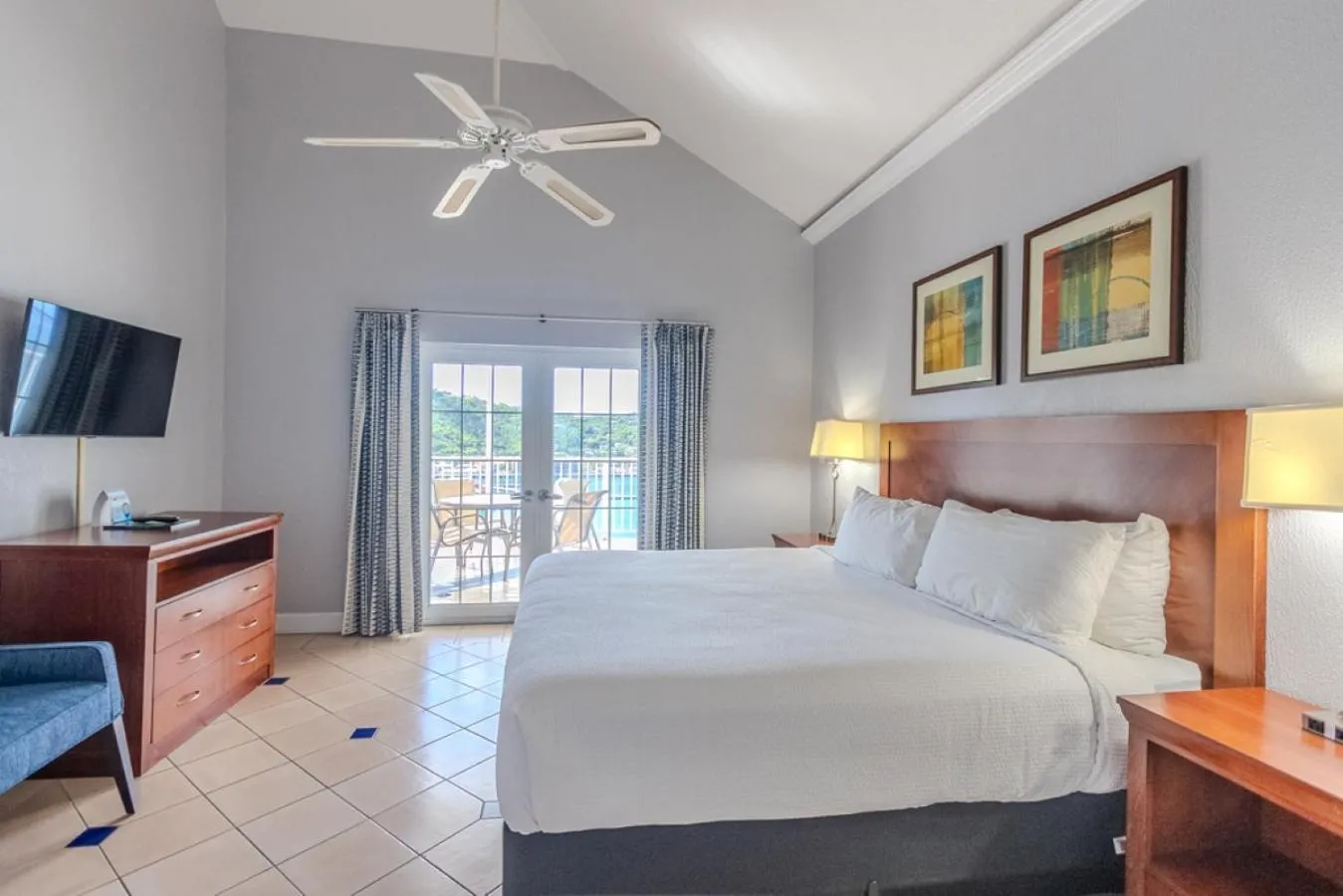 Bed in Pirate's Pension at Bluebeard's Castle