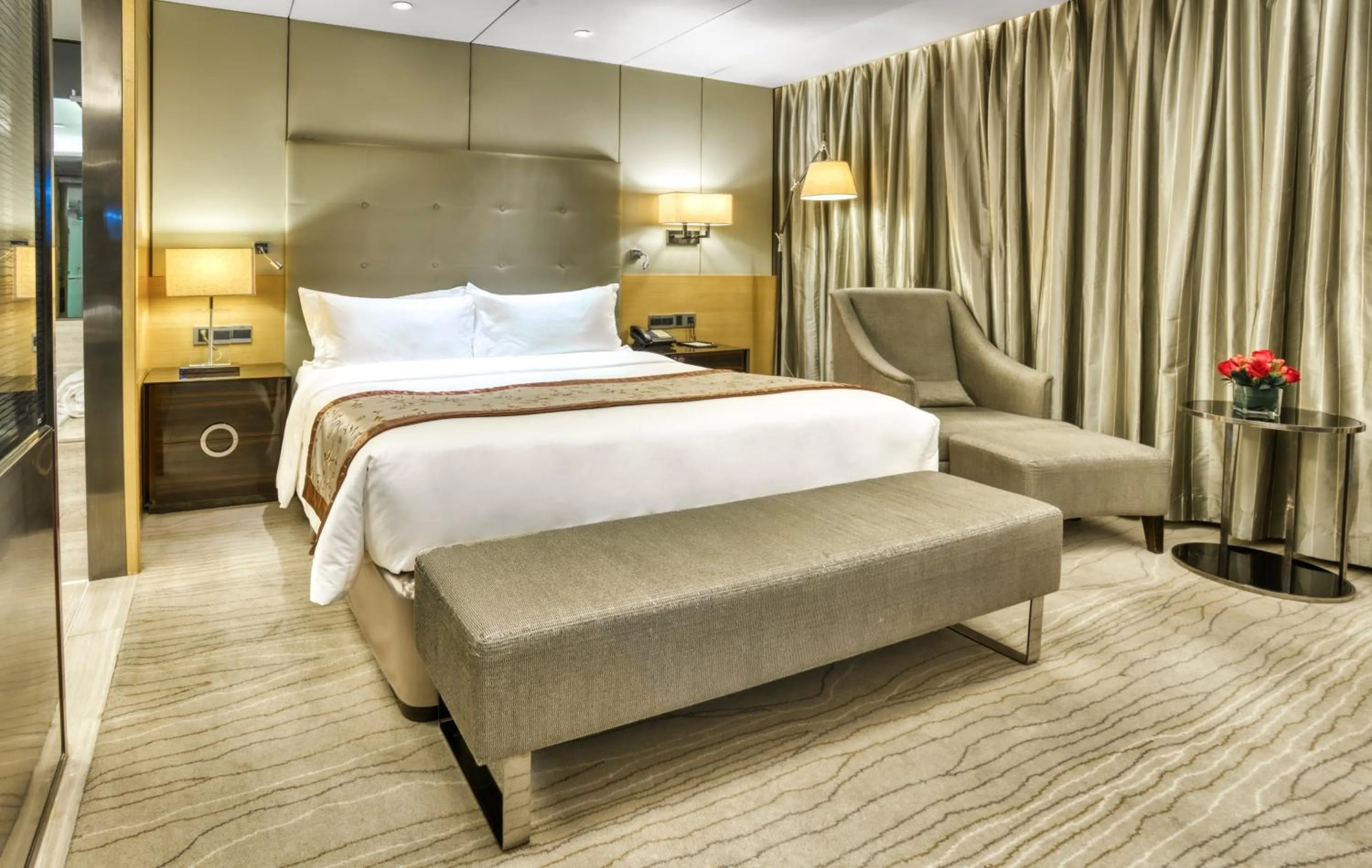 Bed in Sofitel Silver Plaza Jinan