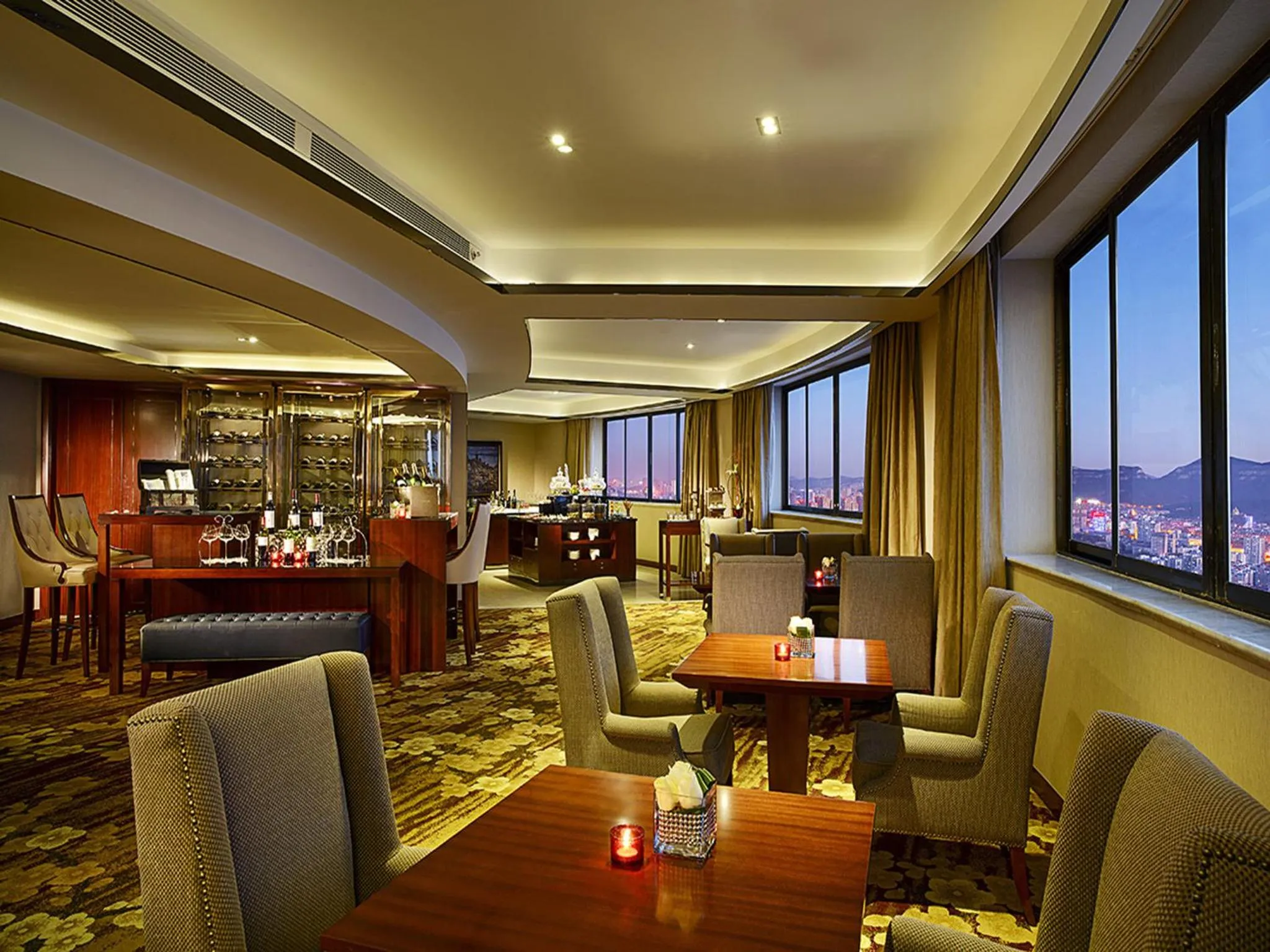 Lounge or bar, Lounge/Bar in Sofitel Silver Plaza Jinan