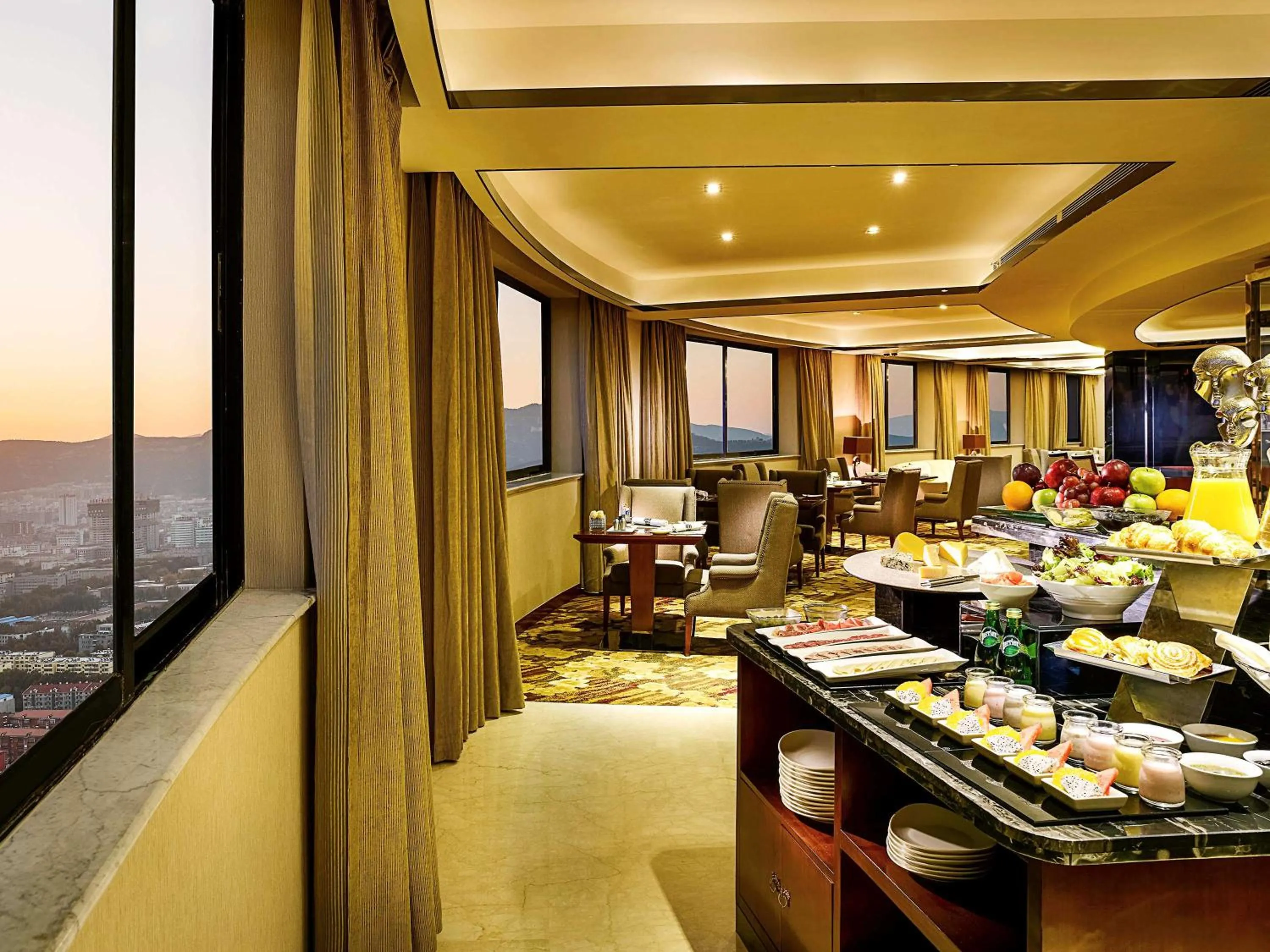 Photo of the whole room in Sofitel Silver Plaza Jinan