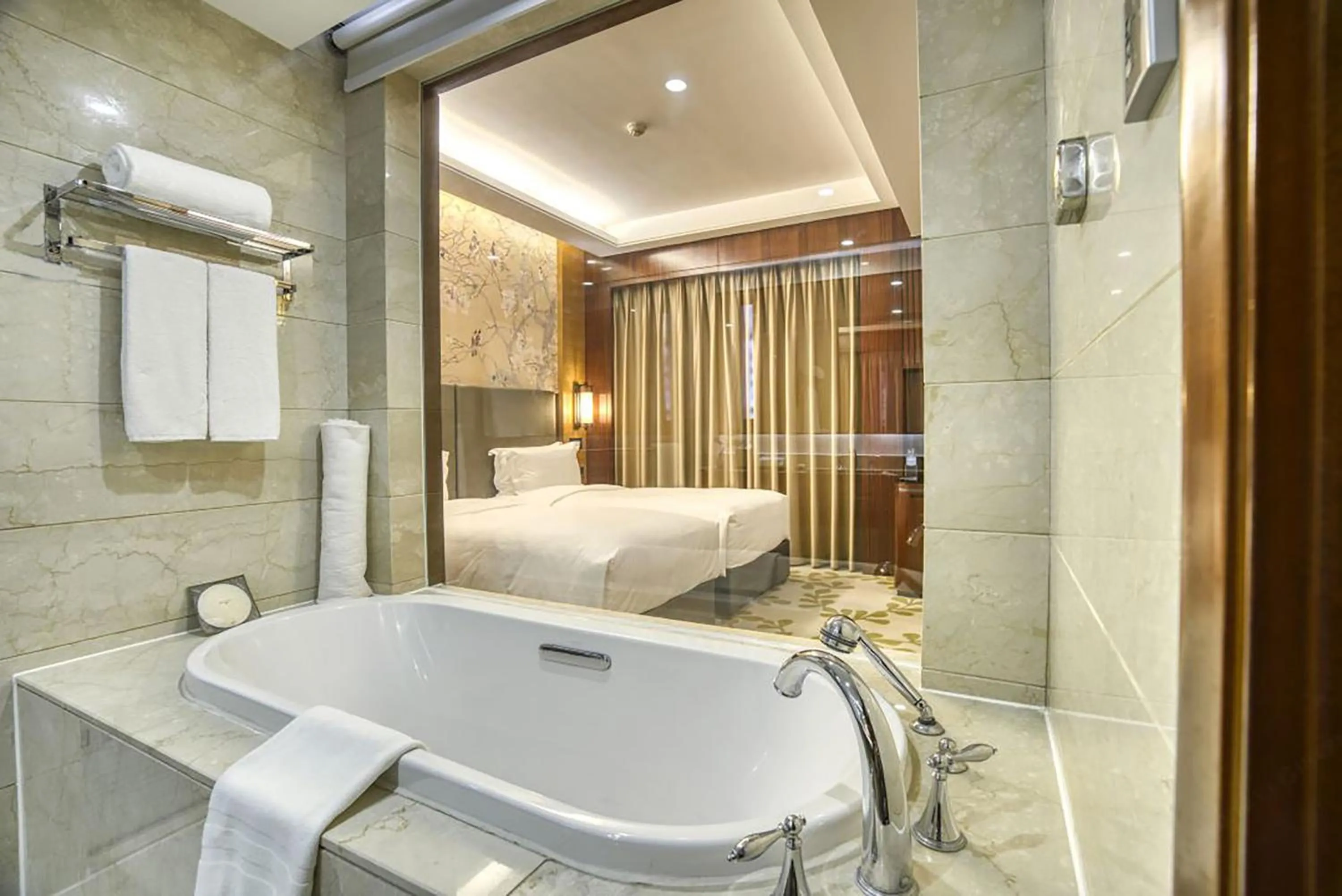 Bathroom in Sofitel Silver Plaza Jinan