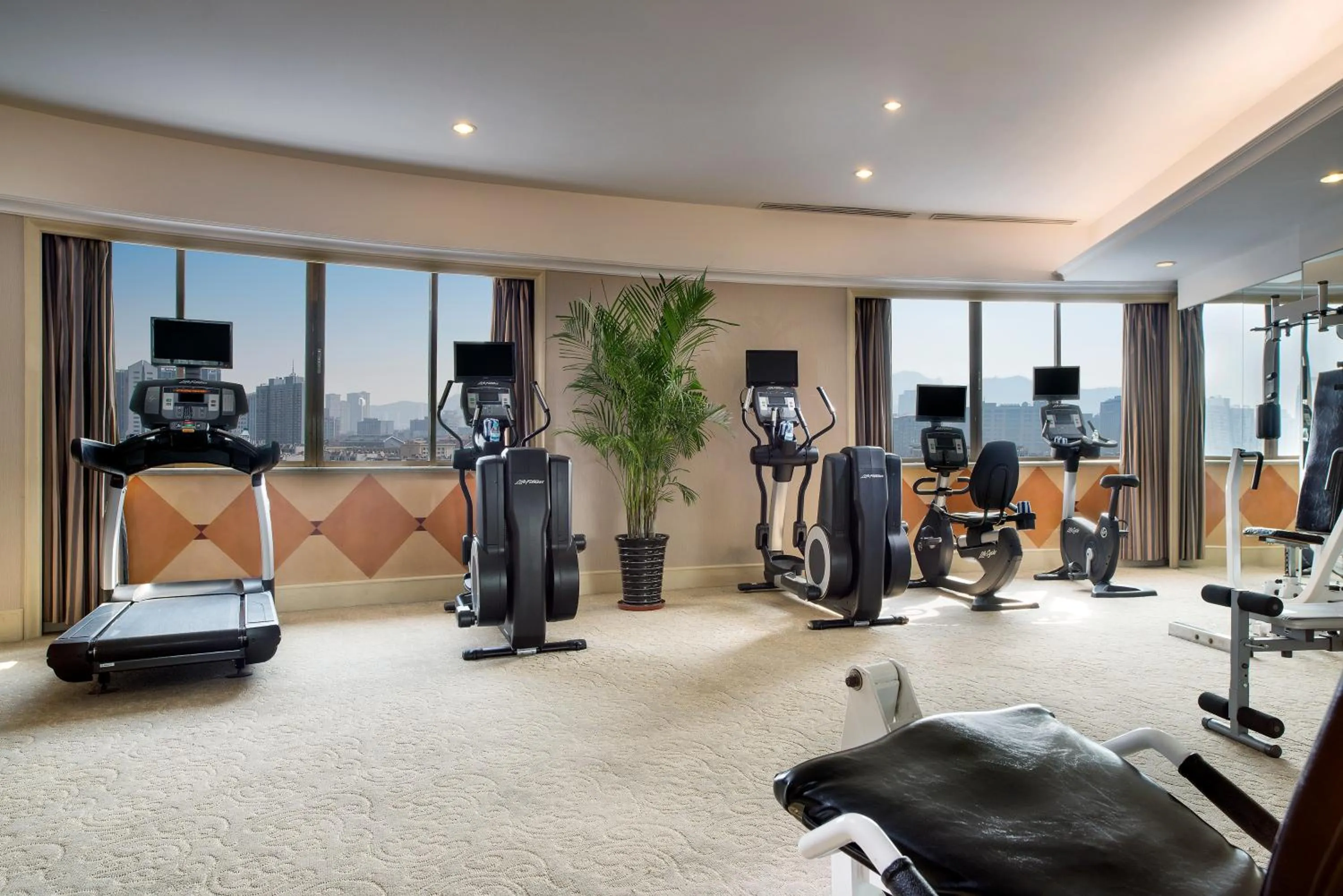 Fitness centre/facilities, Fitness Center/Facilities in Sofitel Silver Plaza Jinan
