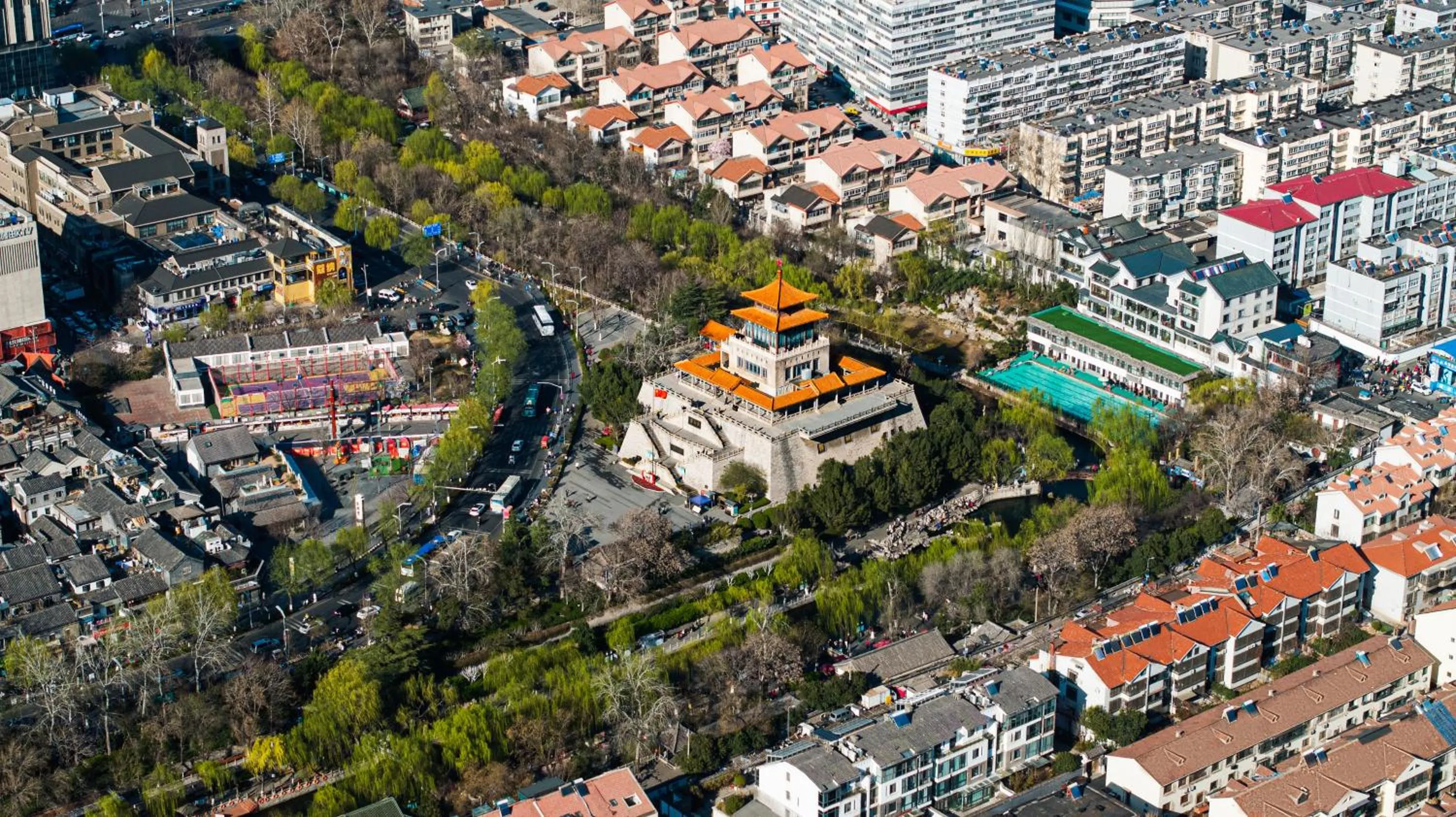 Property building in Enlux Hotel