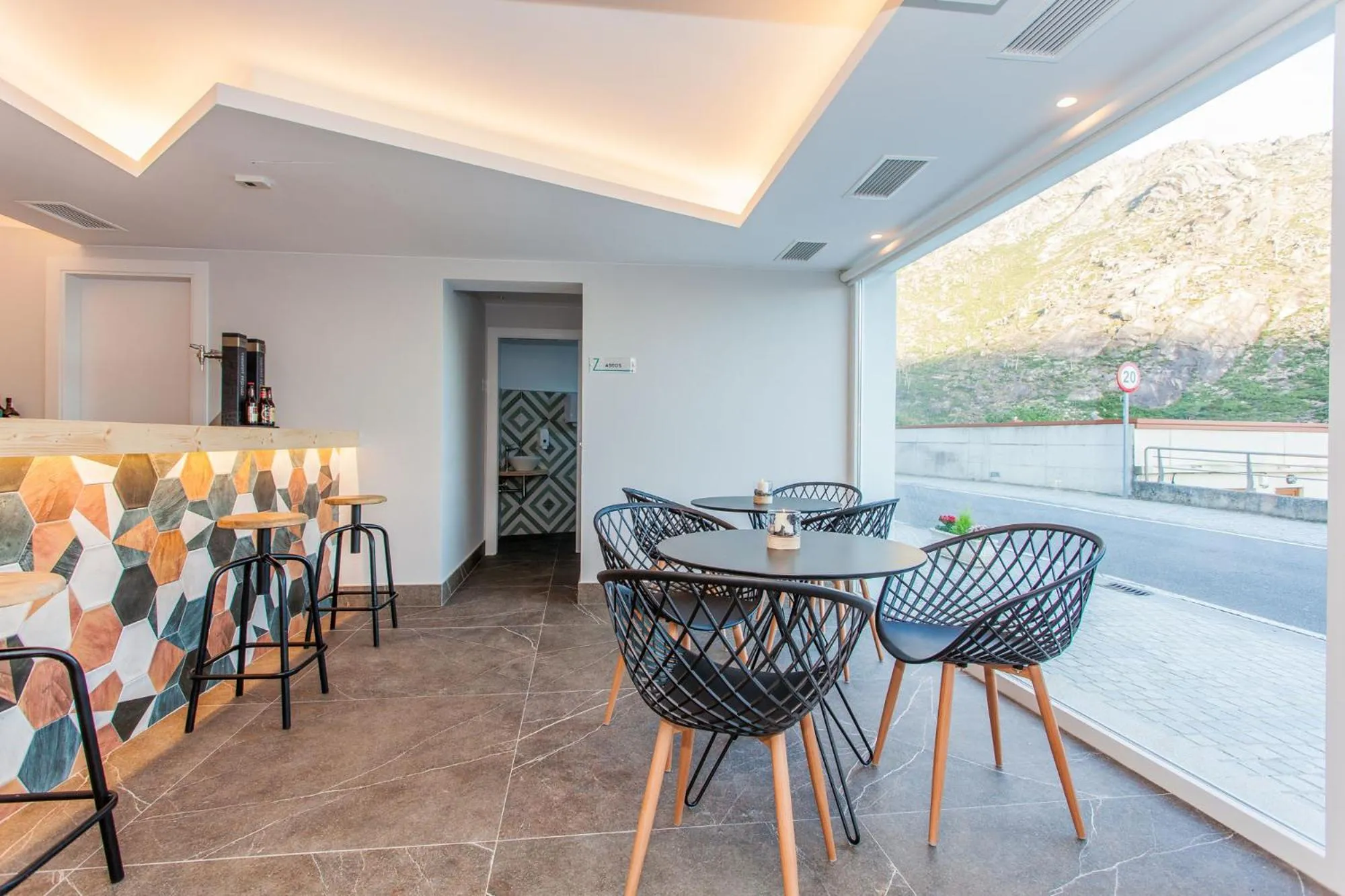 Lounge or bar in Mar do Ézaro - Boutique Hotel