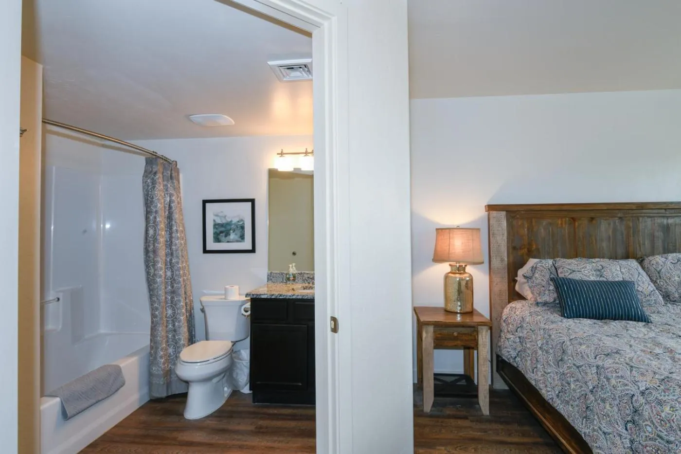 Bed in Moab Redcliff Condos Dean RE