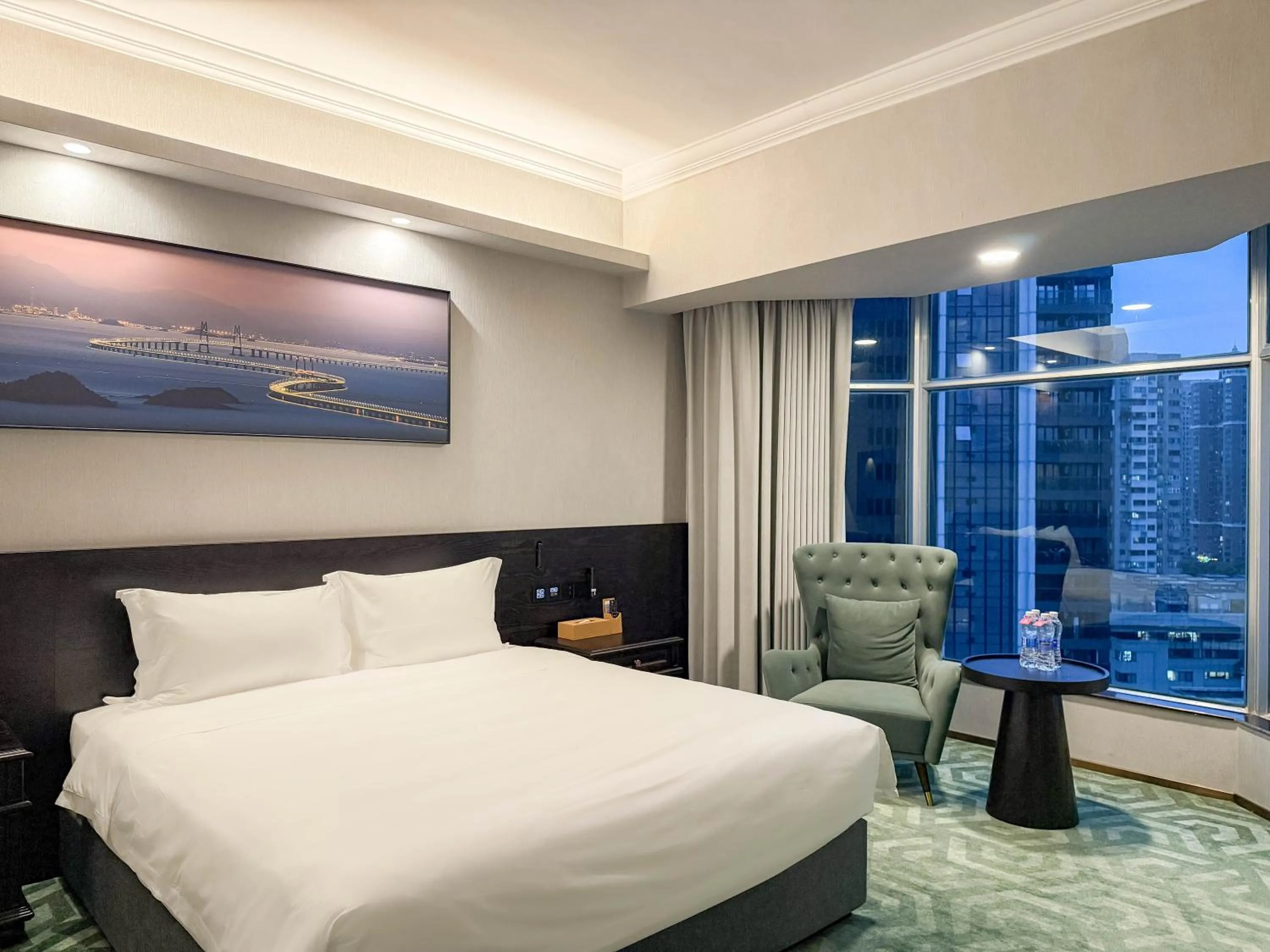 Bed in Ramada by Wyndham Pearl Guangzhou-Canton Fair Free Shuttle Bus