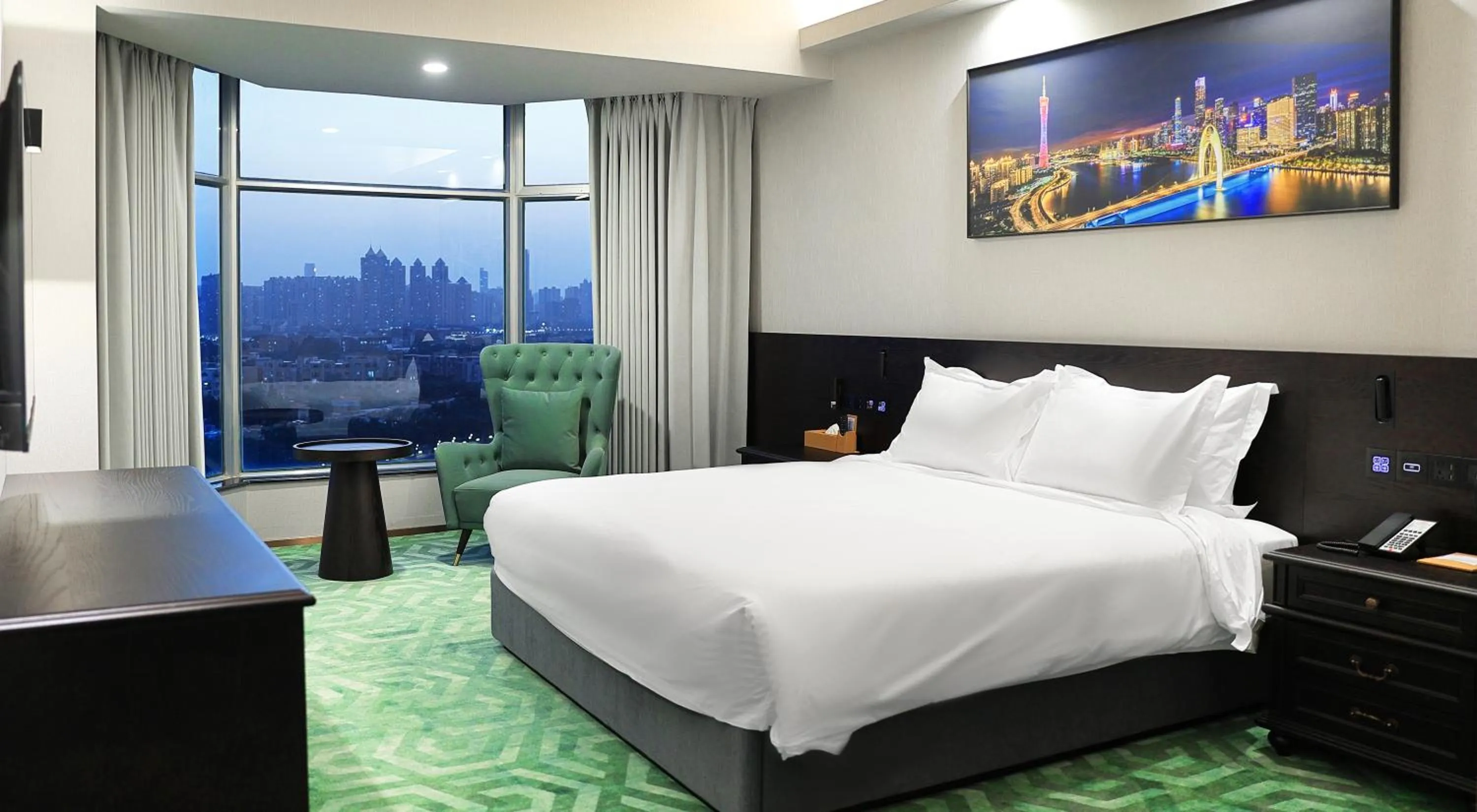 Bed in Ramada by Wyndham Pearl Guangzhou-Canton Fair Free Shuttle Bus