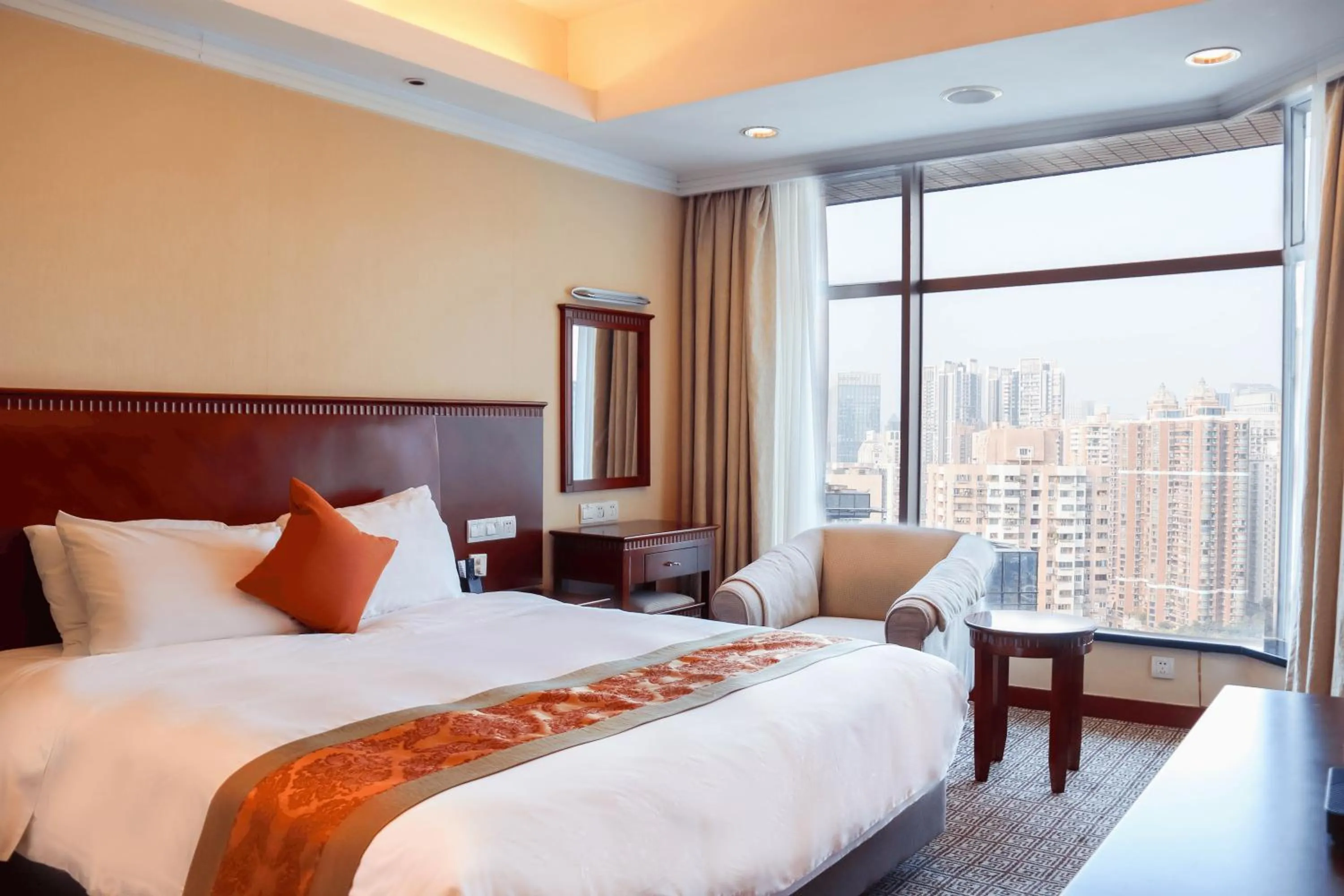 Bed in Ramada by Wyndham Pearl Guangzhou-Canton Fair Free Shuttle Bus