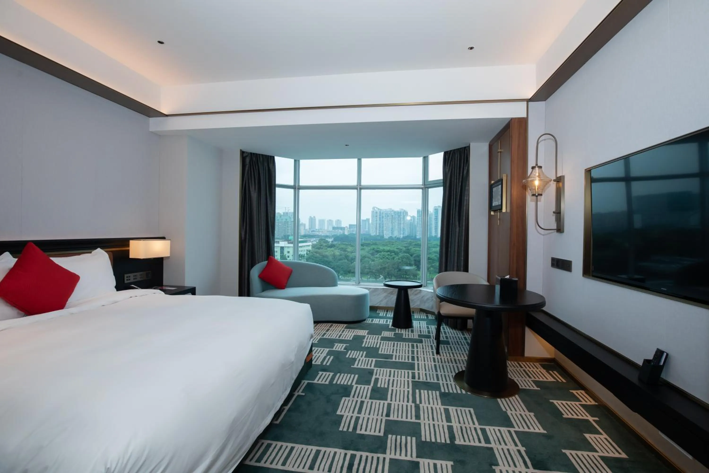 Bed in Ramada by Wyndham Pearl Guangzhou-Canton Fair Free Shuttle Bus