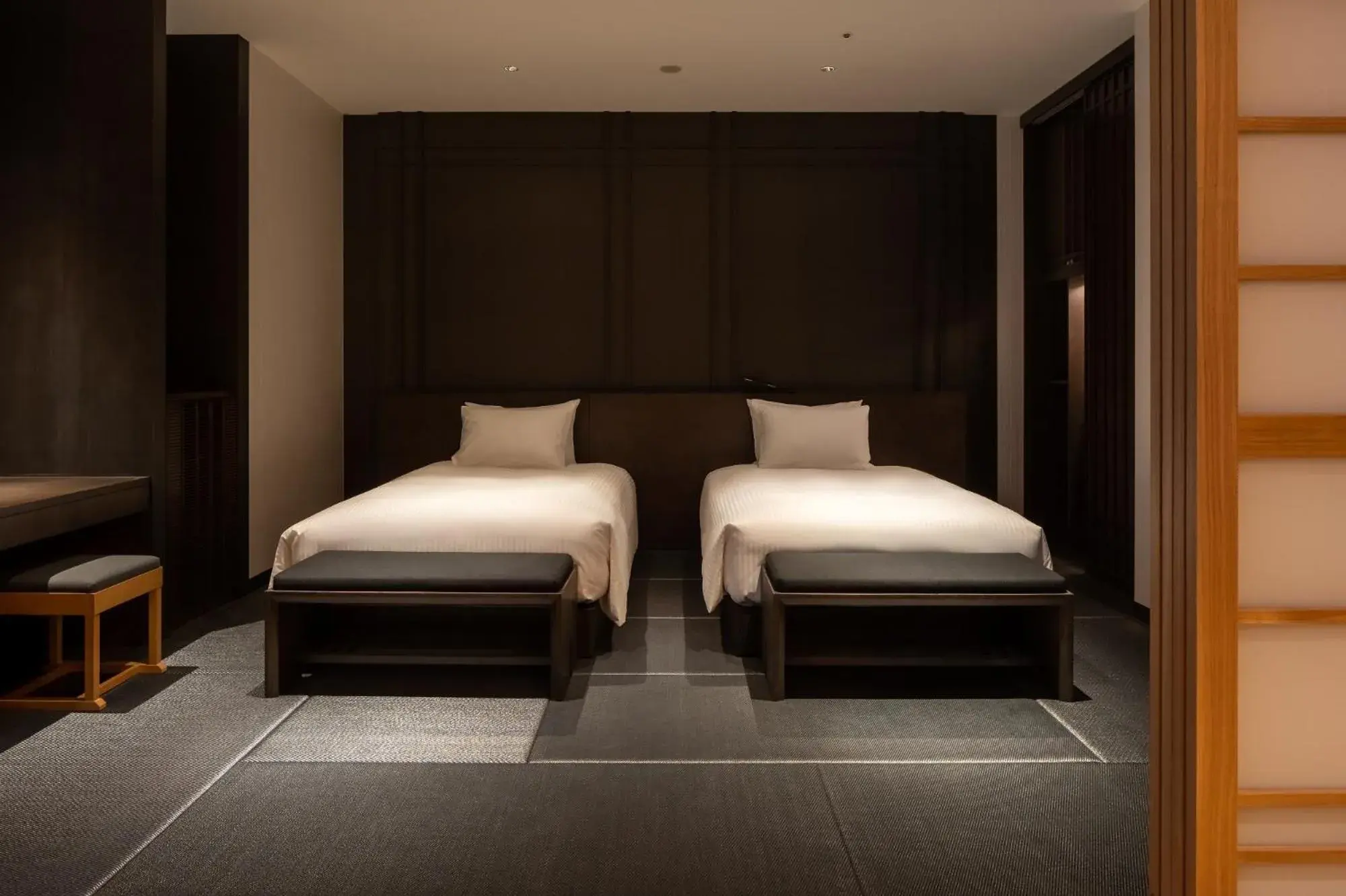 Suite with Tatami Area and Open-Air Bath - Hillside View in Pearl Star Hotel ATAMI Suite with Tatami Area and Open-Air Bath - Hillside View in Pearl Star Hotel ATAMI