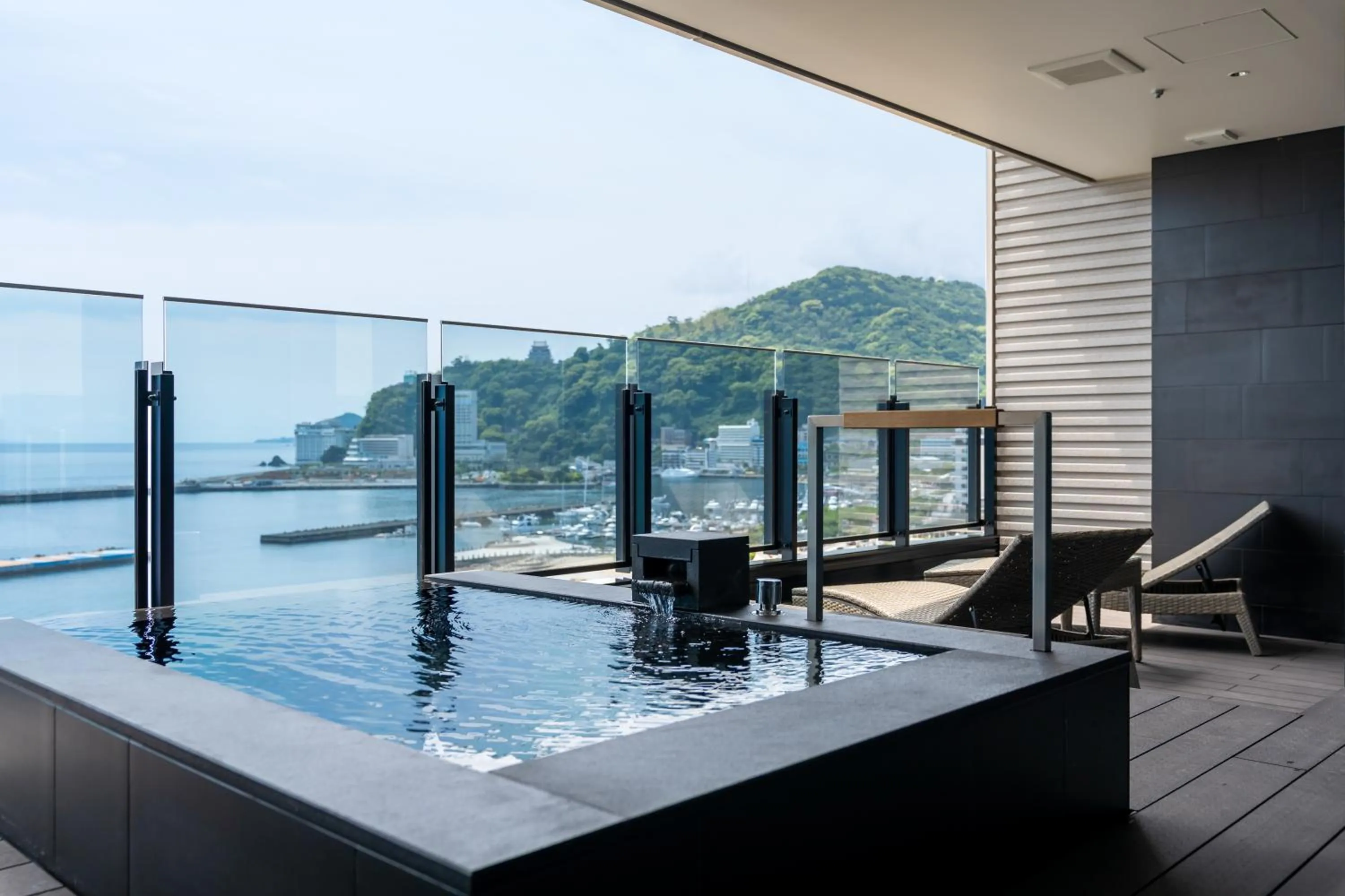 Balcony/Terrace in Pearl Star Hotel ATAMI