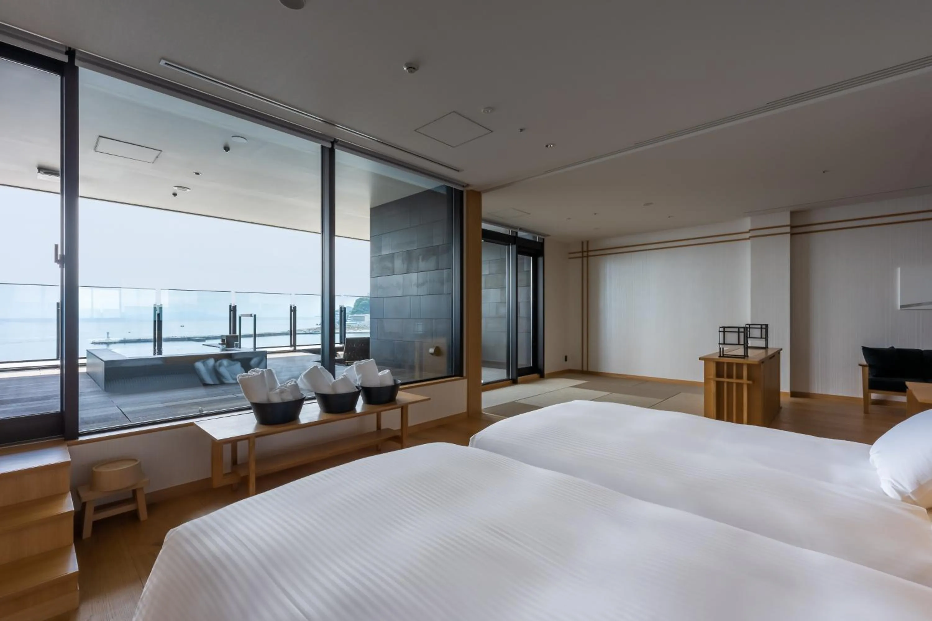 Sea view, Bed in Pearl Star Hotel ATAMI