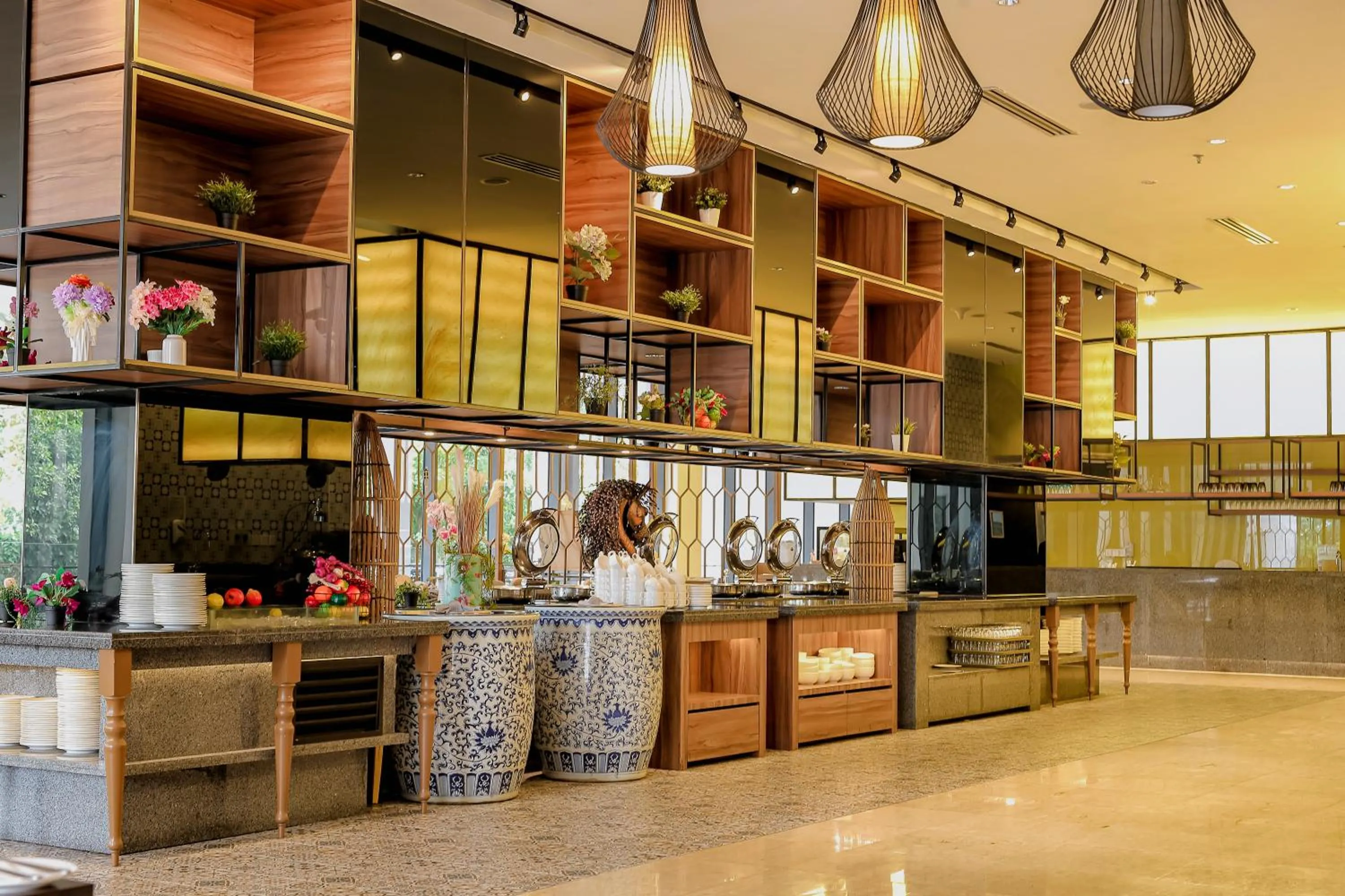 Restaurant/places to eat in Bahang Bay Hotel