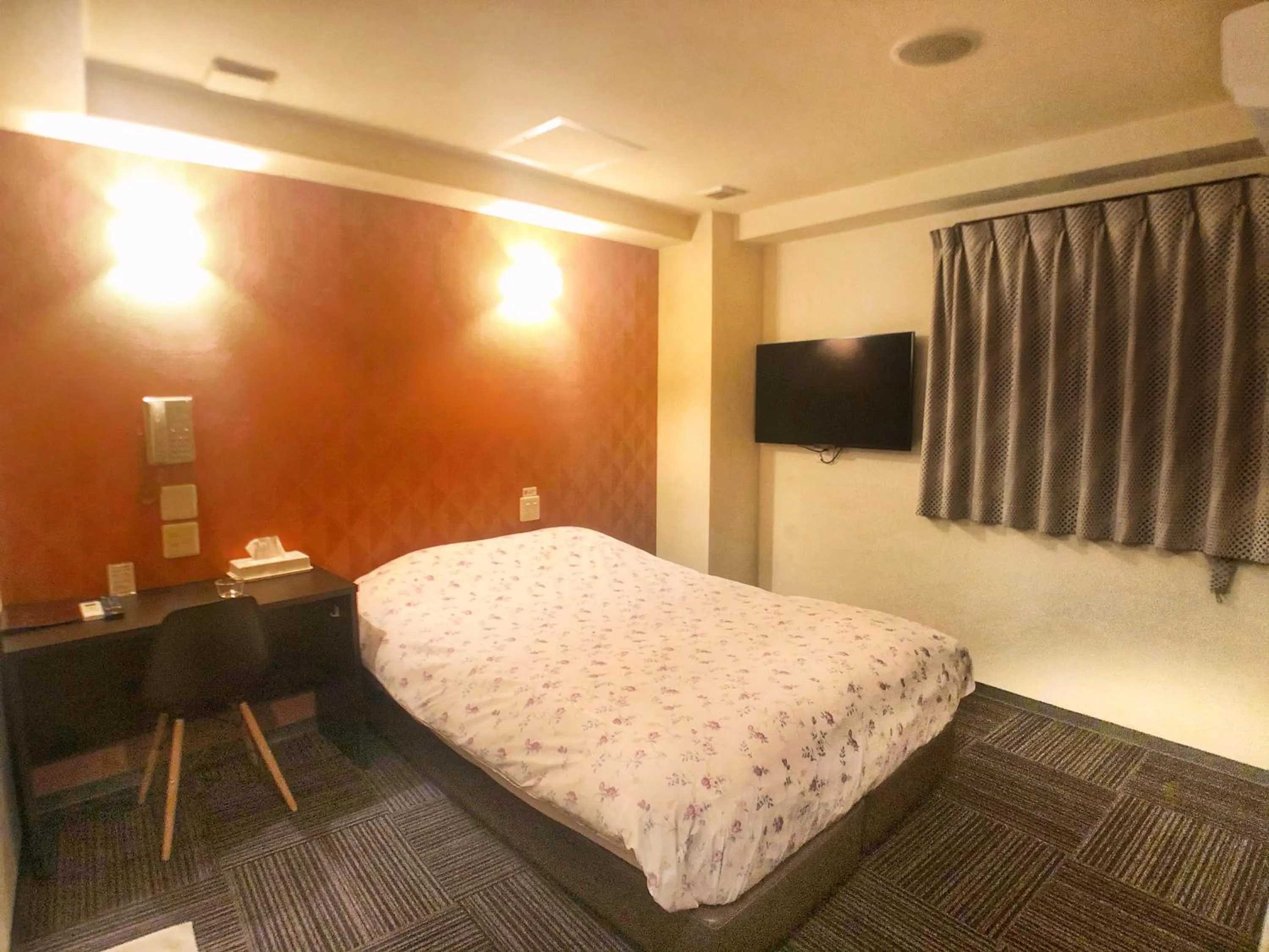 Bed in Hiroshima Town Hotel