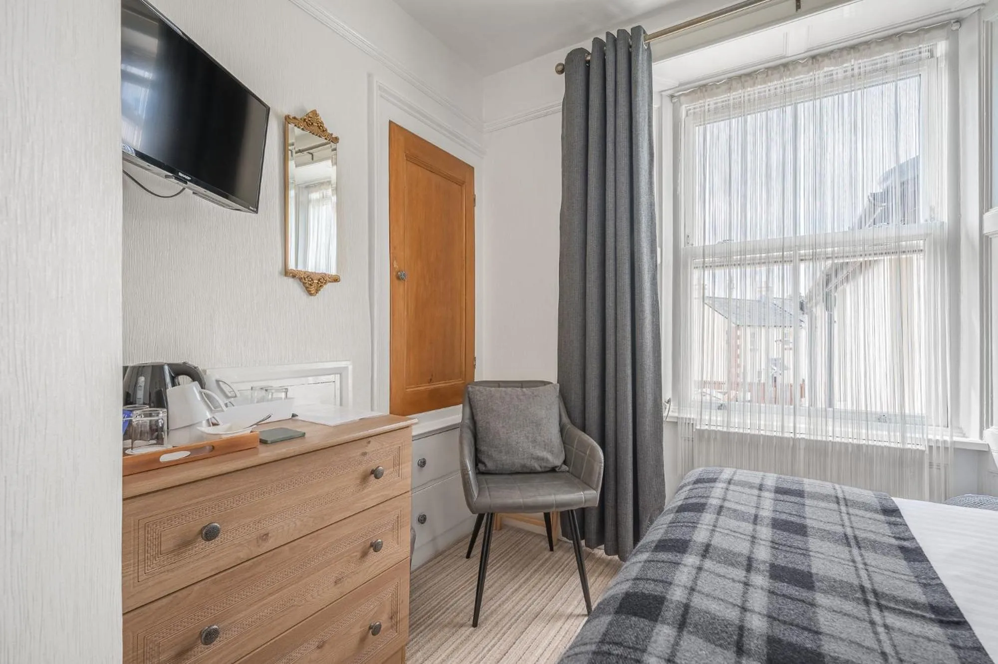 Bedroom, Bed in Blue Swallow