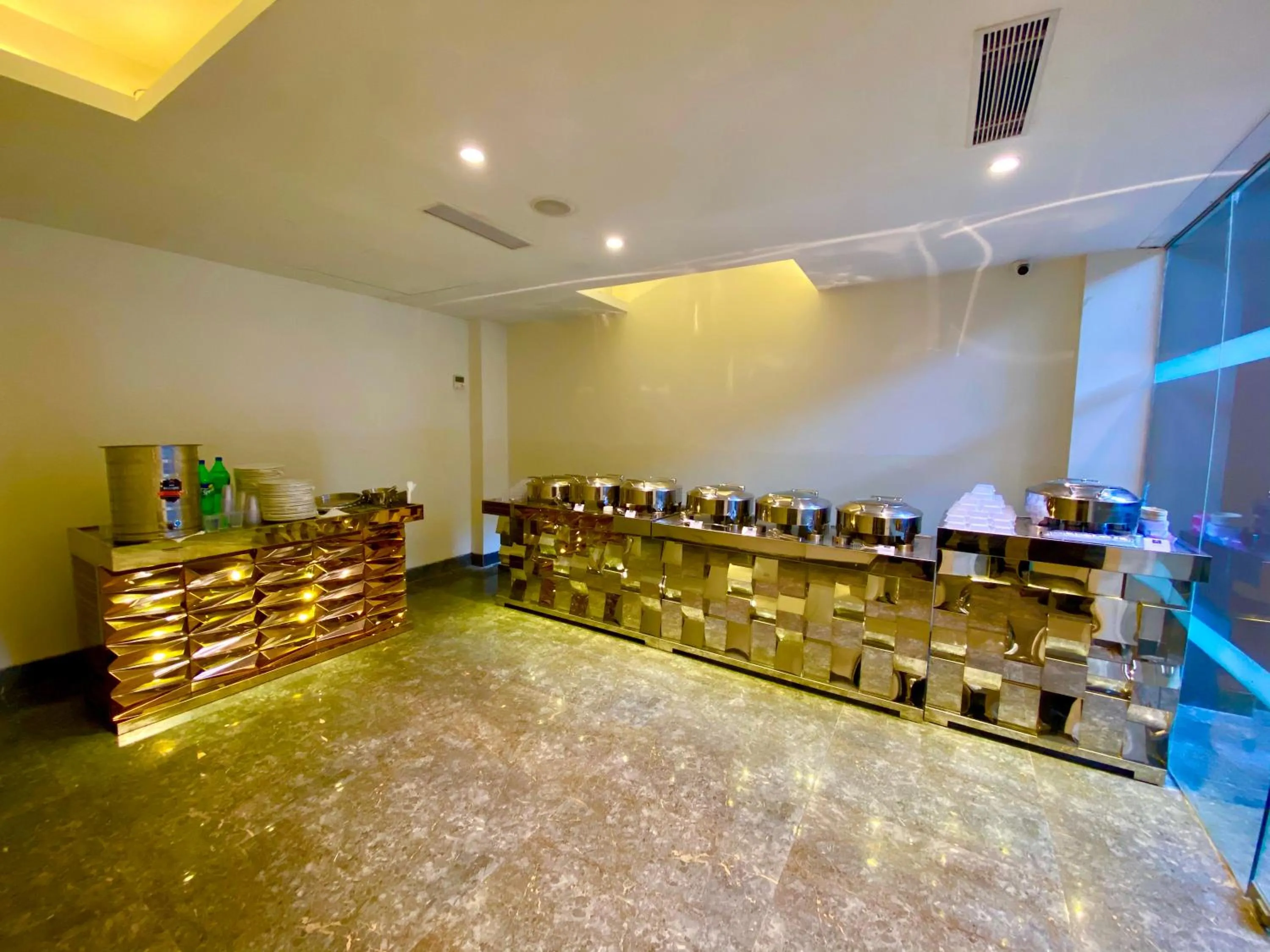 Breakfast in Ace Iconic