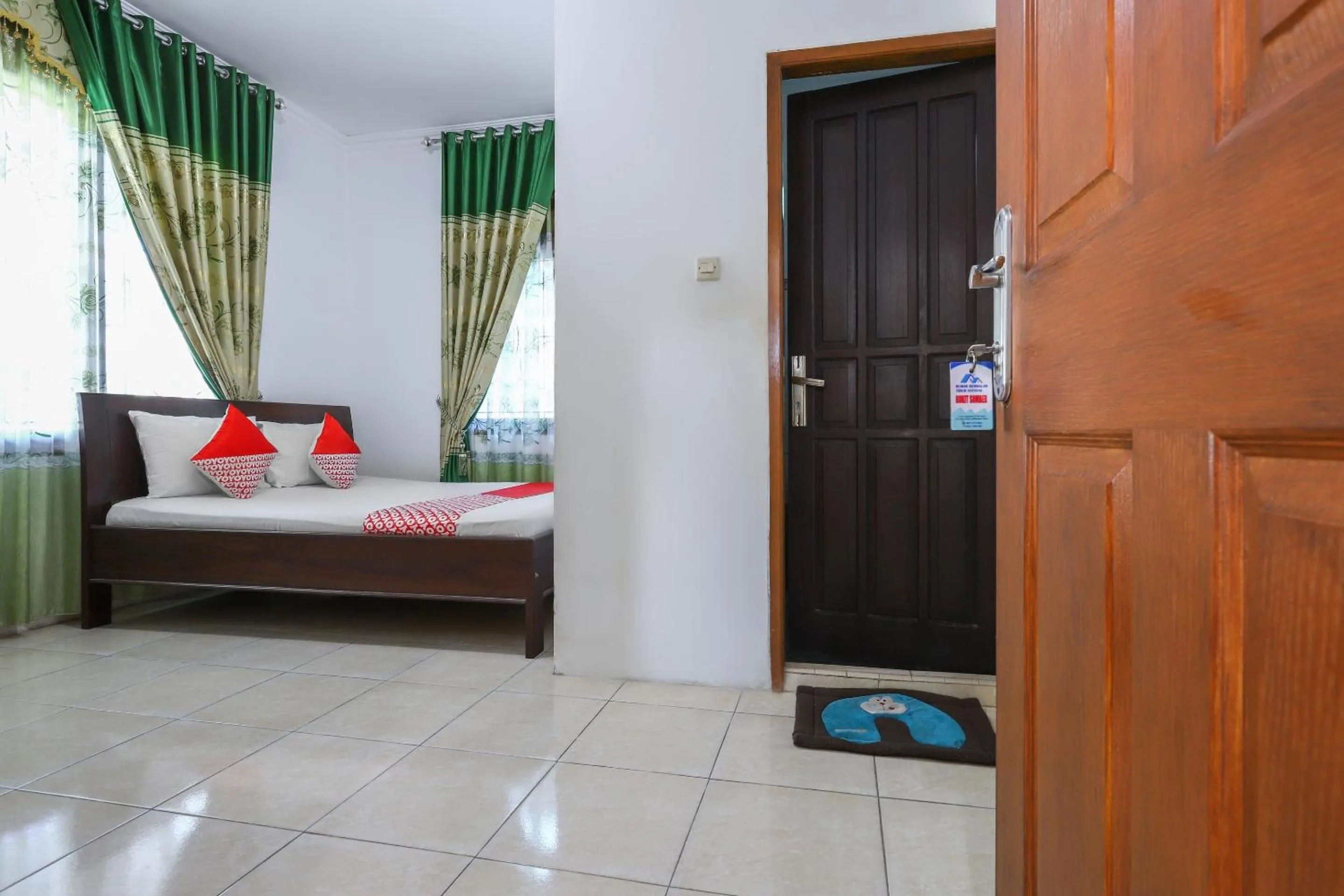 Bedroom, Bed in Hotel O Bukit Somber Residence Syariah