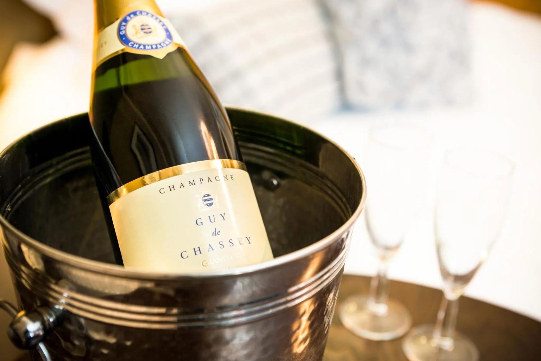 Alcoholic drinks in The Lounge Hotel & Bar