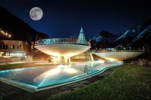 Natural landscape in VIER Studios & Restaurant