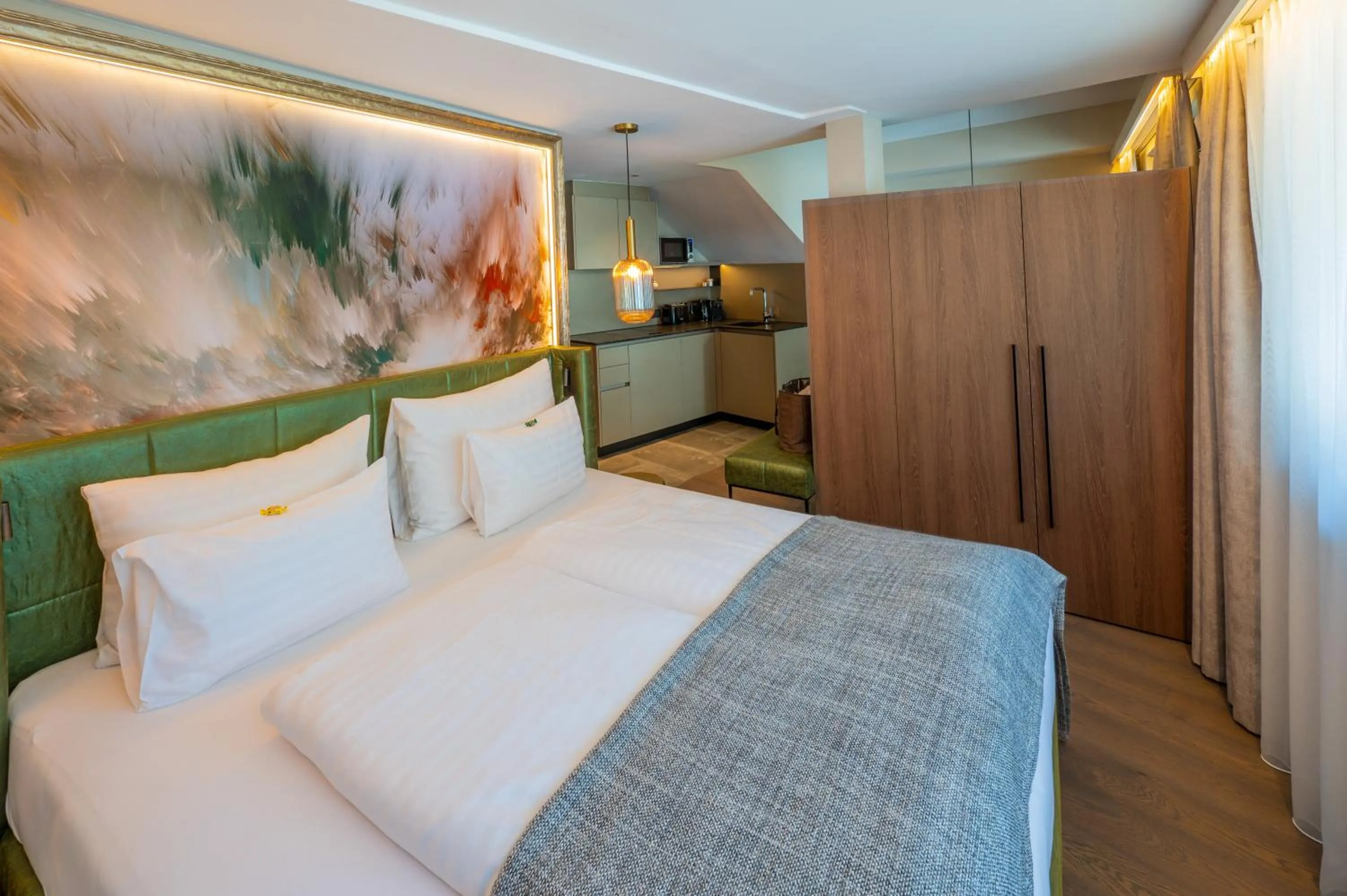 Bedroom, Bed in VIER Studios & Restaurant