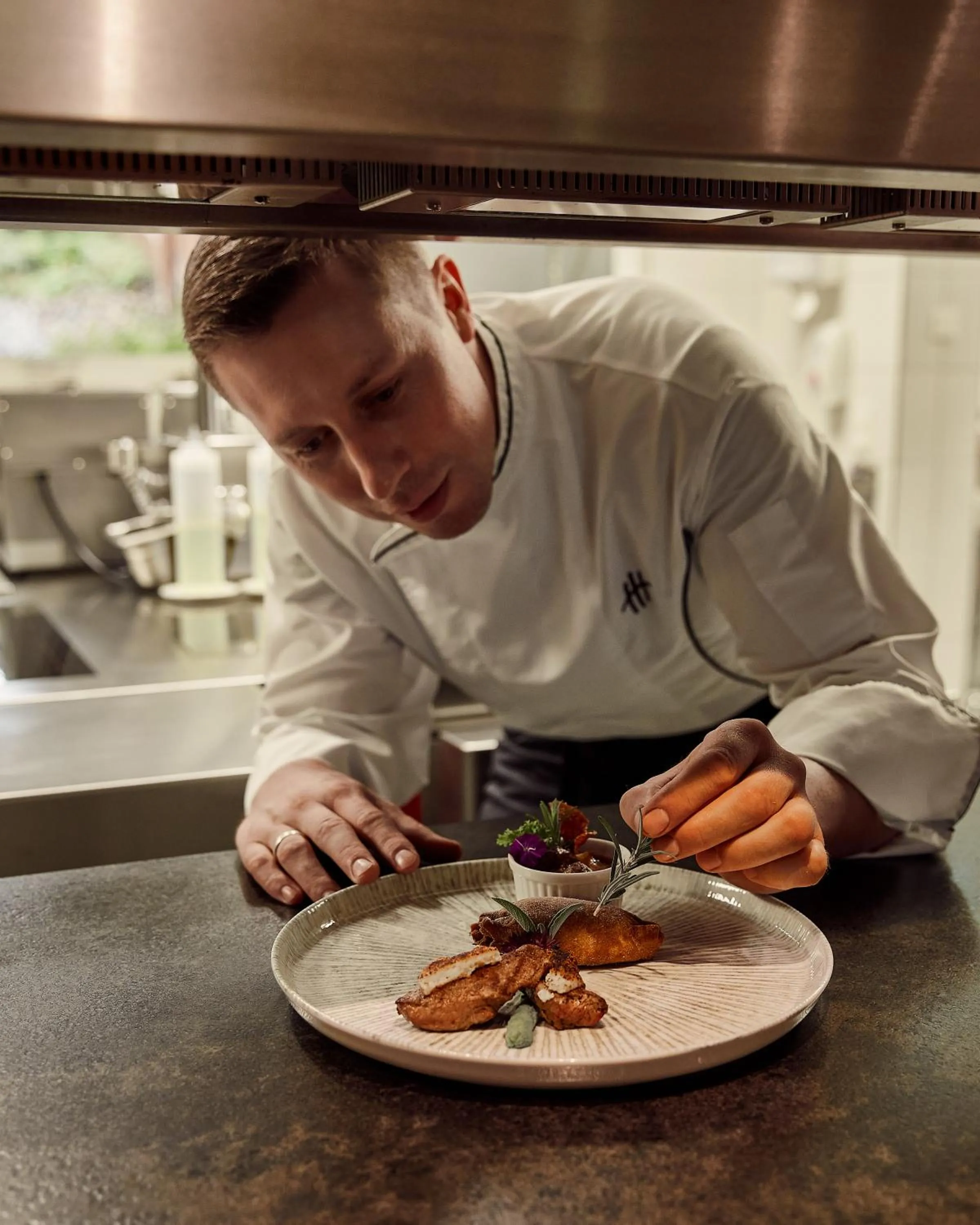 Restaurant/places to eat in VIER Studios & Restaurant