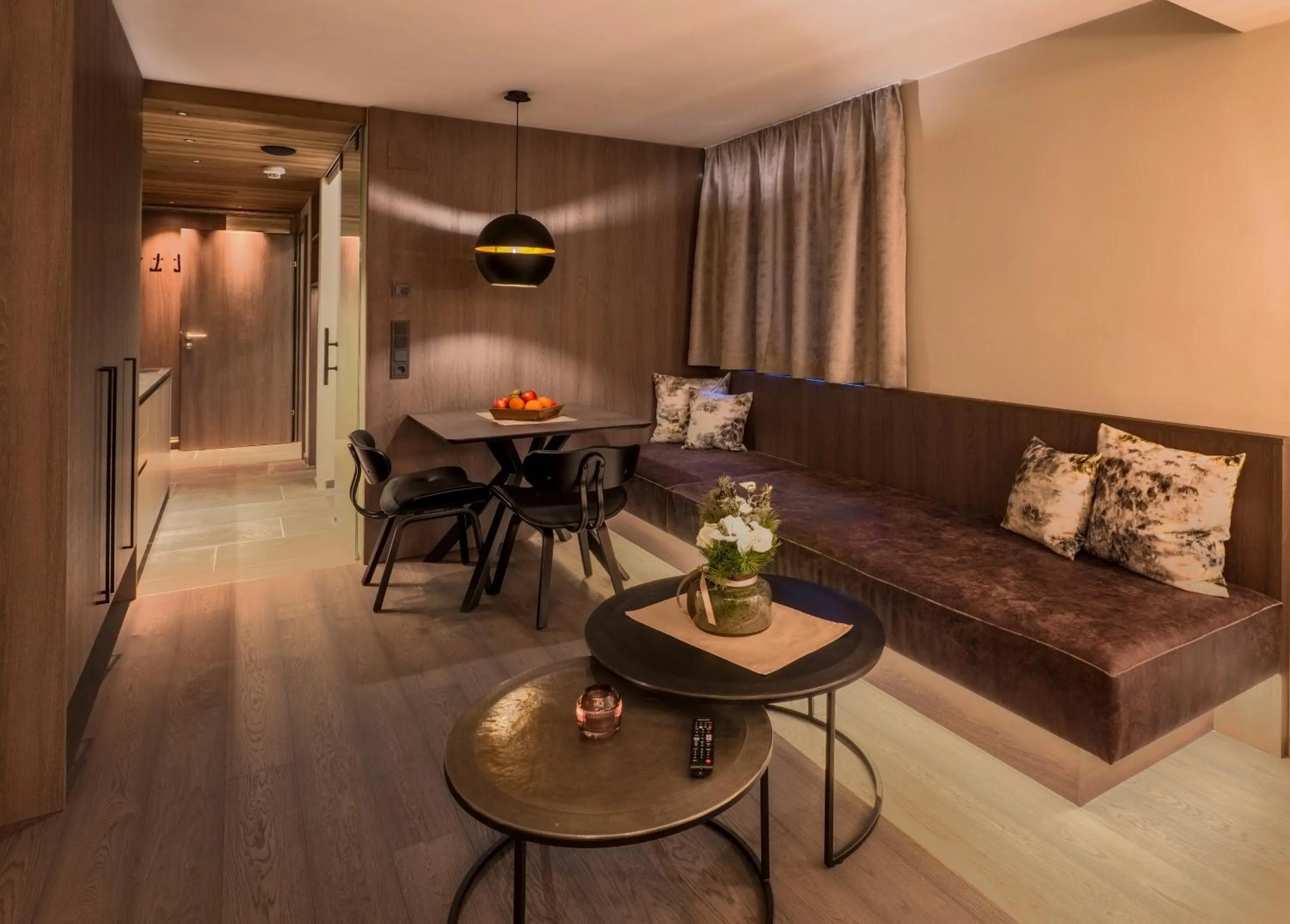 Dining area in VIER Studios & Restaurant