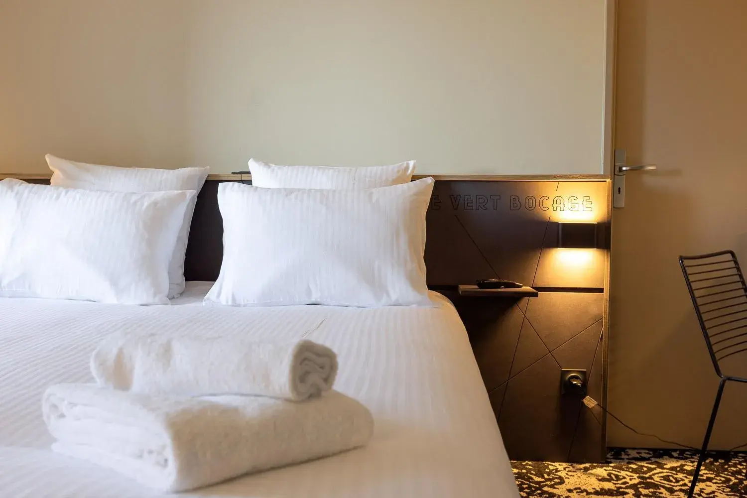 Suite in Logis Hôtel & Restaurant Le Vert Bocage Suite in Logis Hôtel & Restaurant Le Vert Bocage