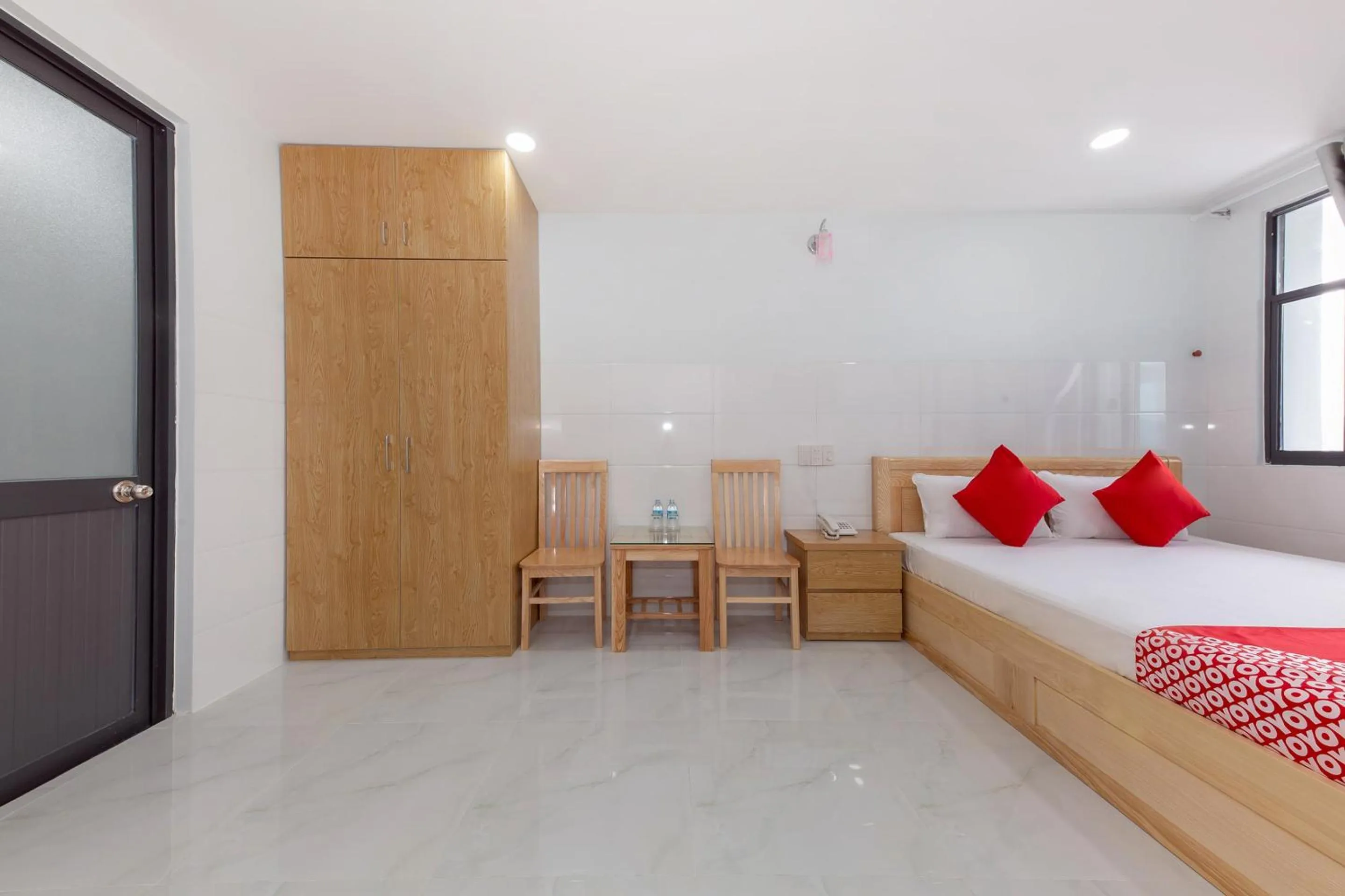 Bedroom, Bed in OYO 942 Cuong Hai Apartment