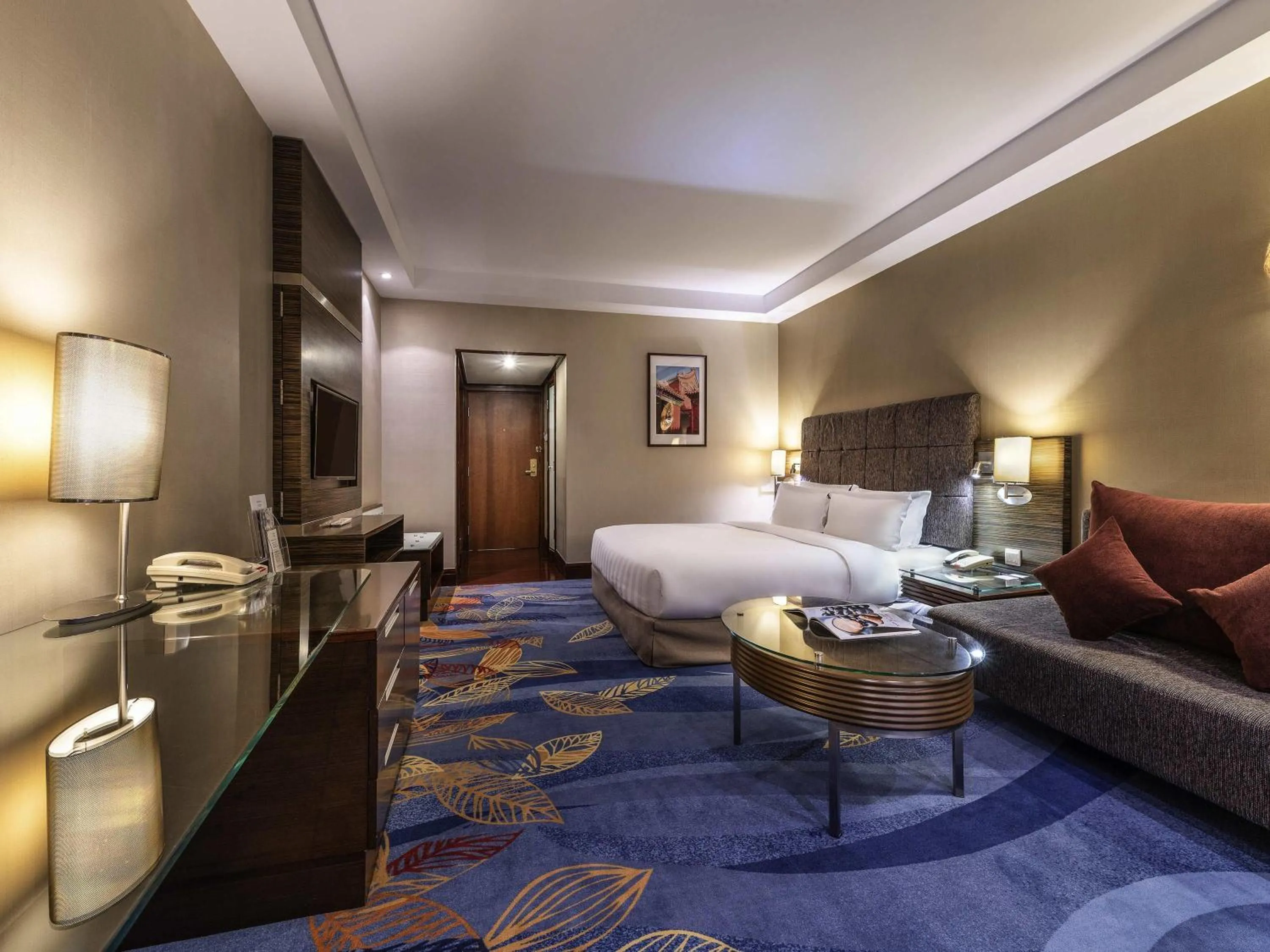 Bedroom in Peace Hotel Beijing