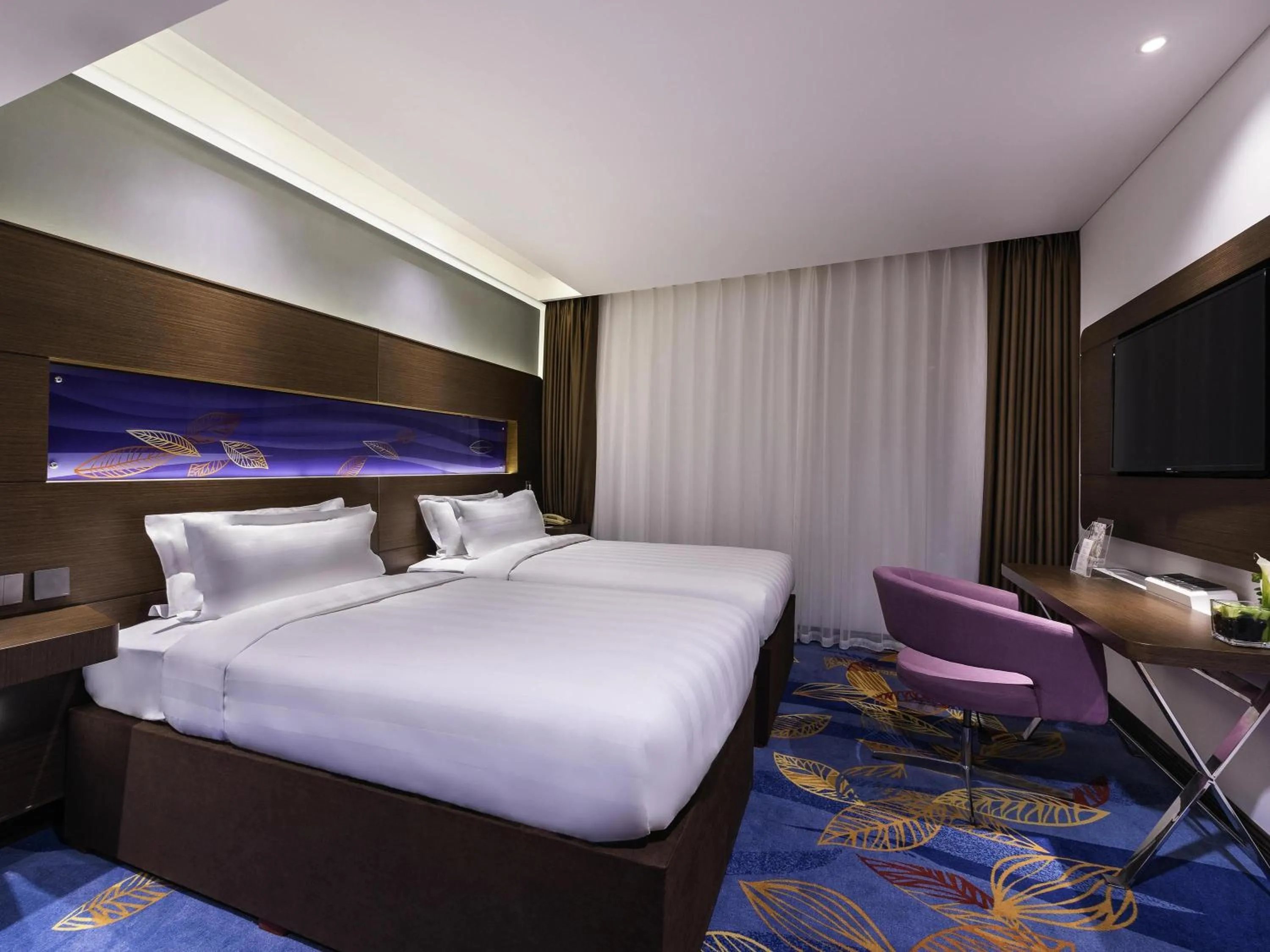 Bedroom in Peace Hotel Beijing