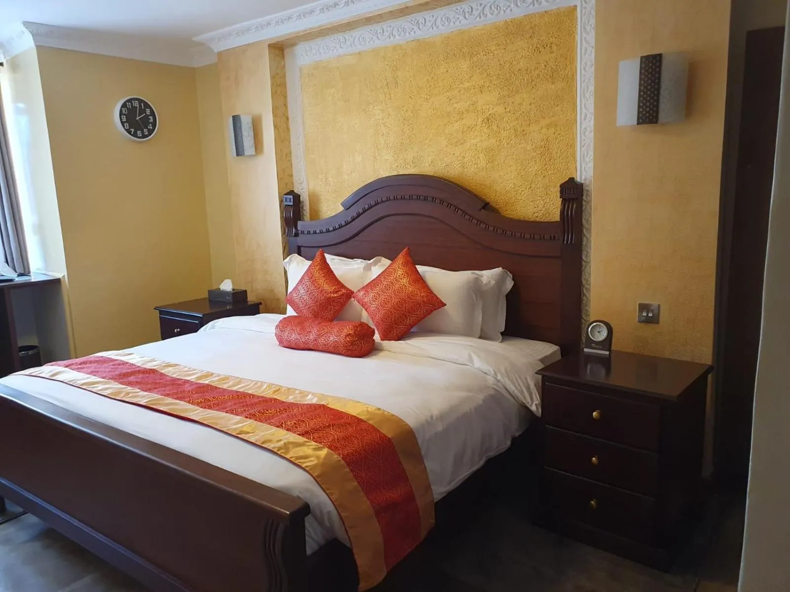 Bedroom, Bed in Asyana Gardens