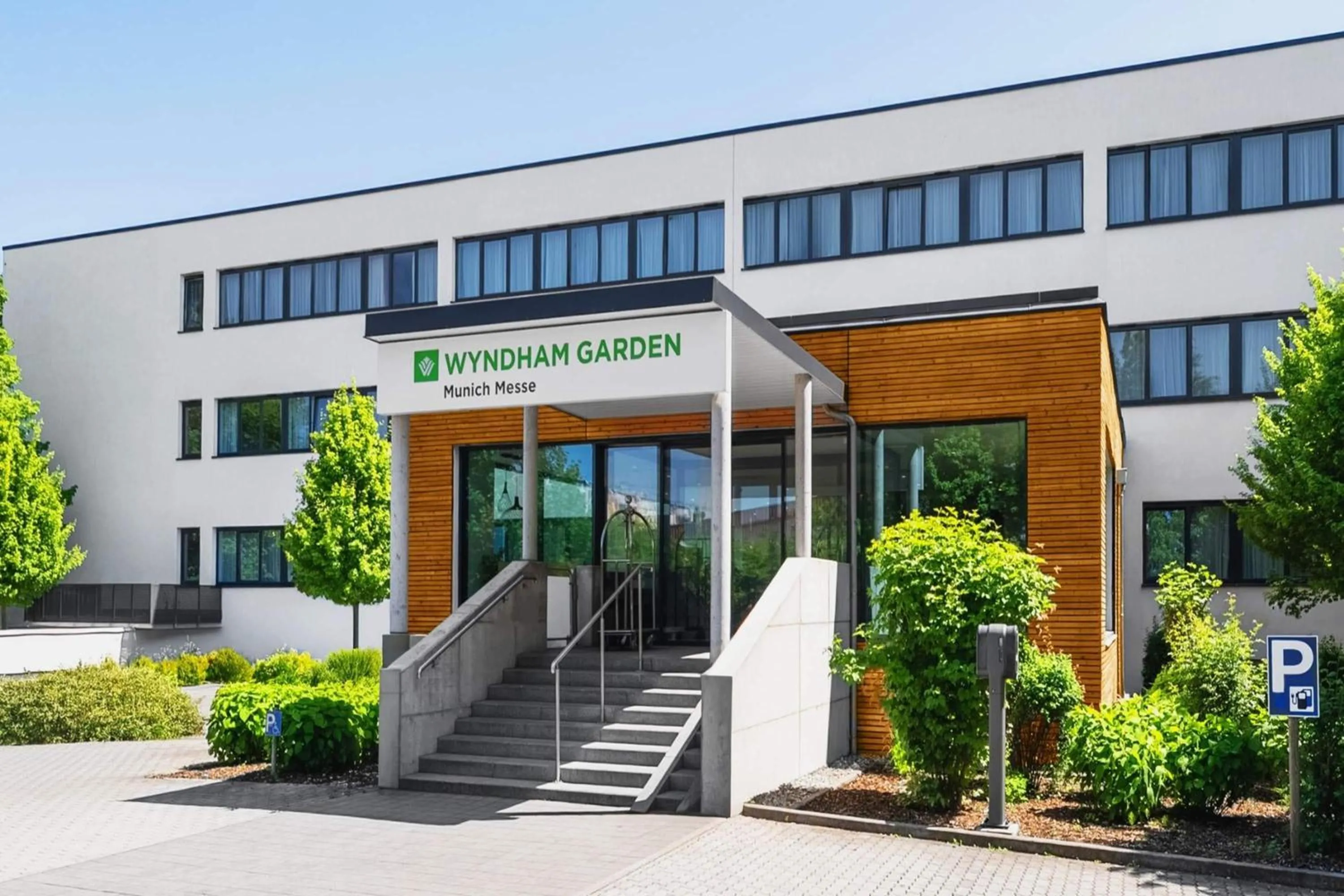 Property building in Wyndham Garden Munich Messe