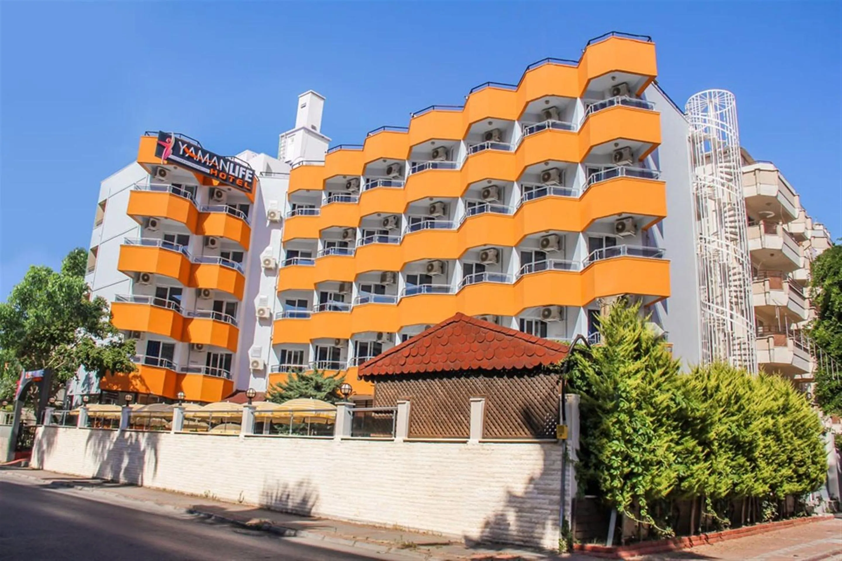 Property building in Yaman Life Hotel