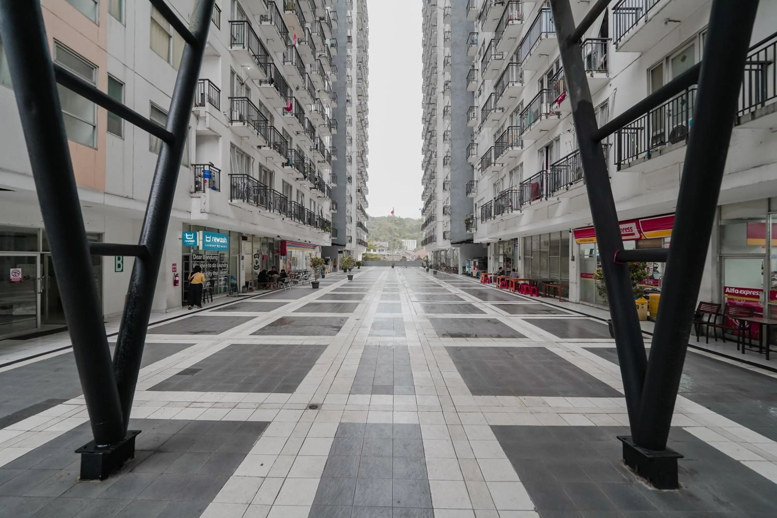 City view in The Jarrdin by Bethania Pro