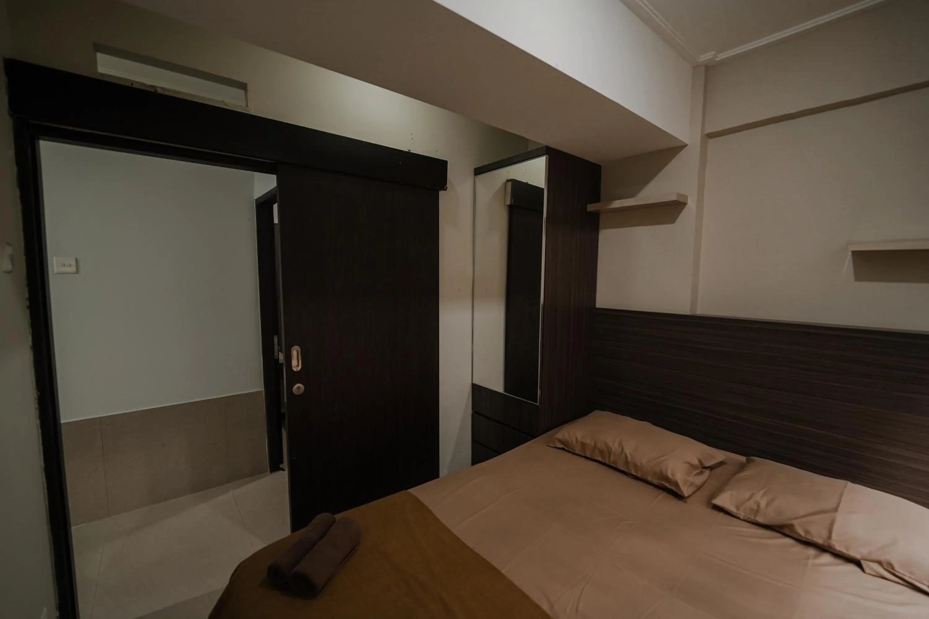 Bed in The Jarrdin by Bethania Pro