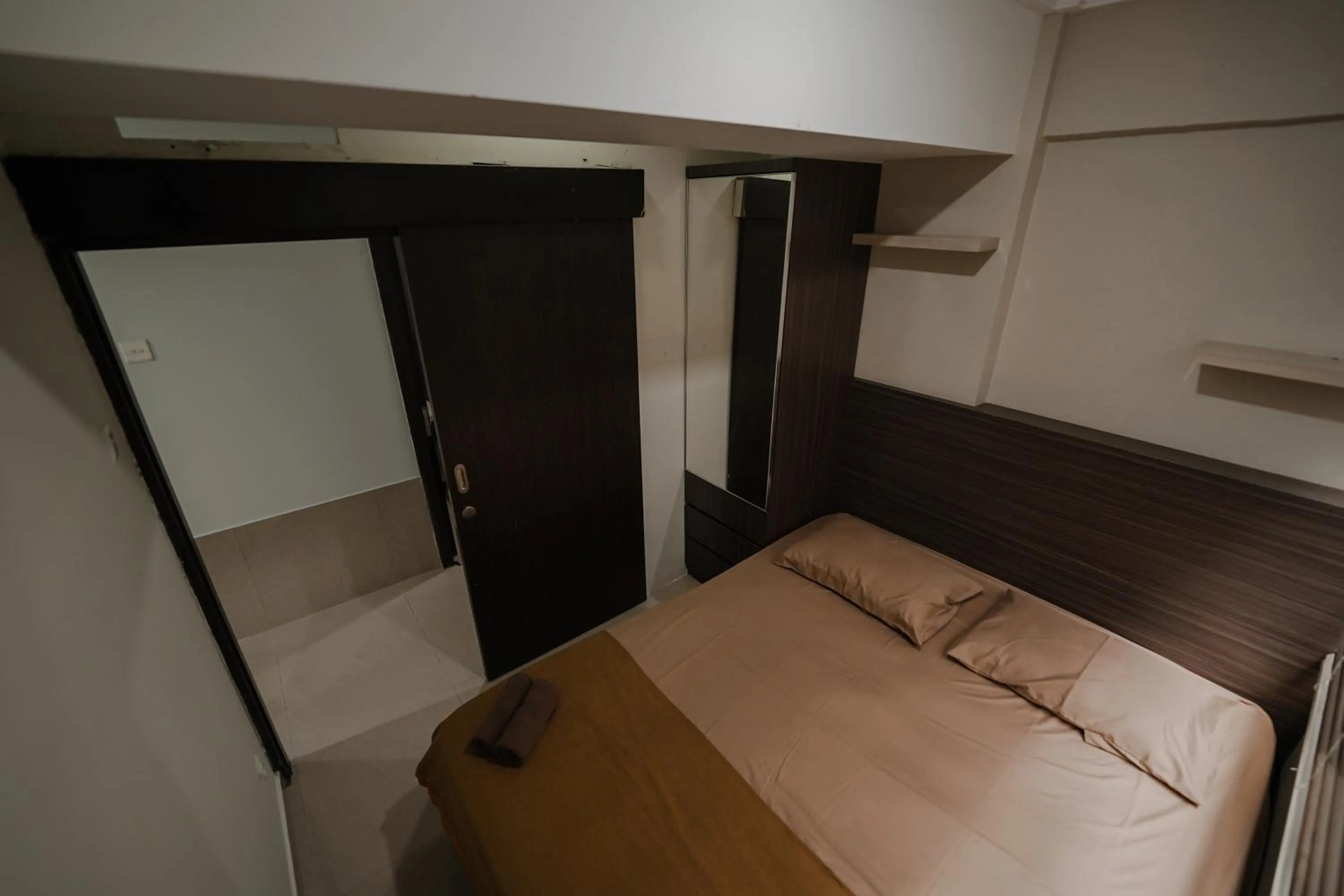 Bed in The Jarrdin by Bethania Pro