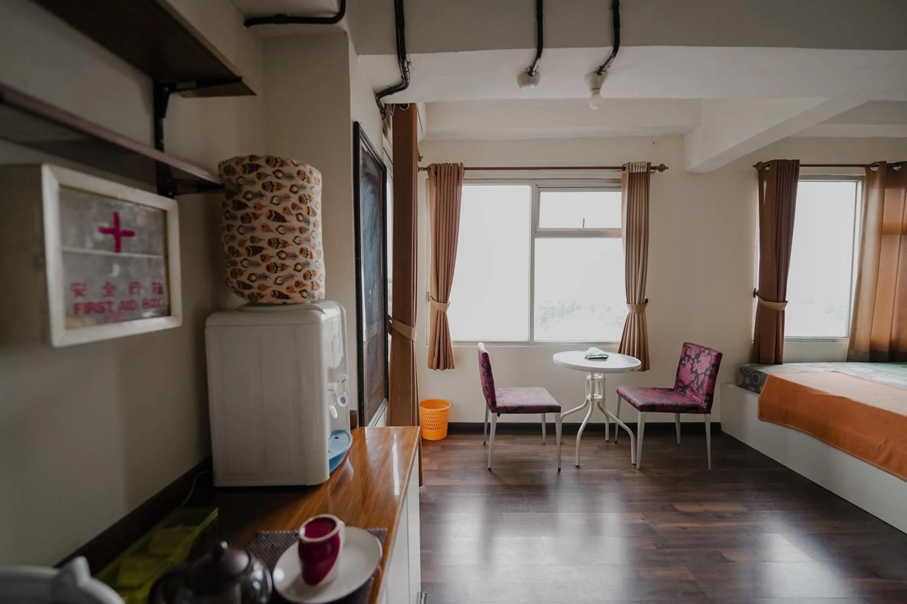 Bed in The Jarrdin by Bethania Pro