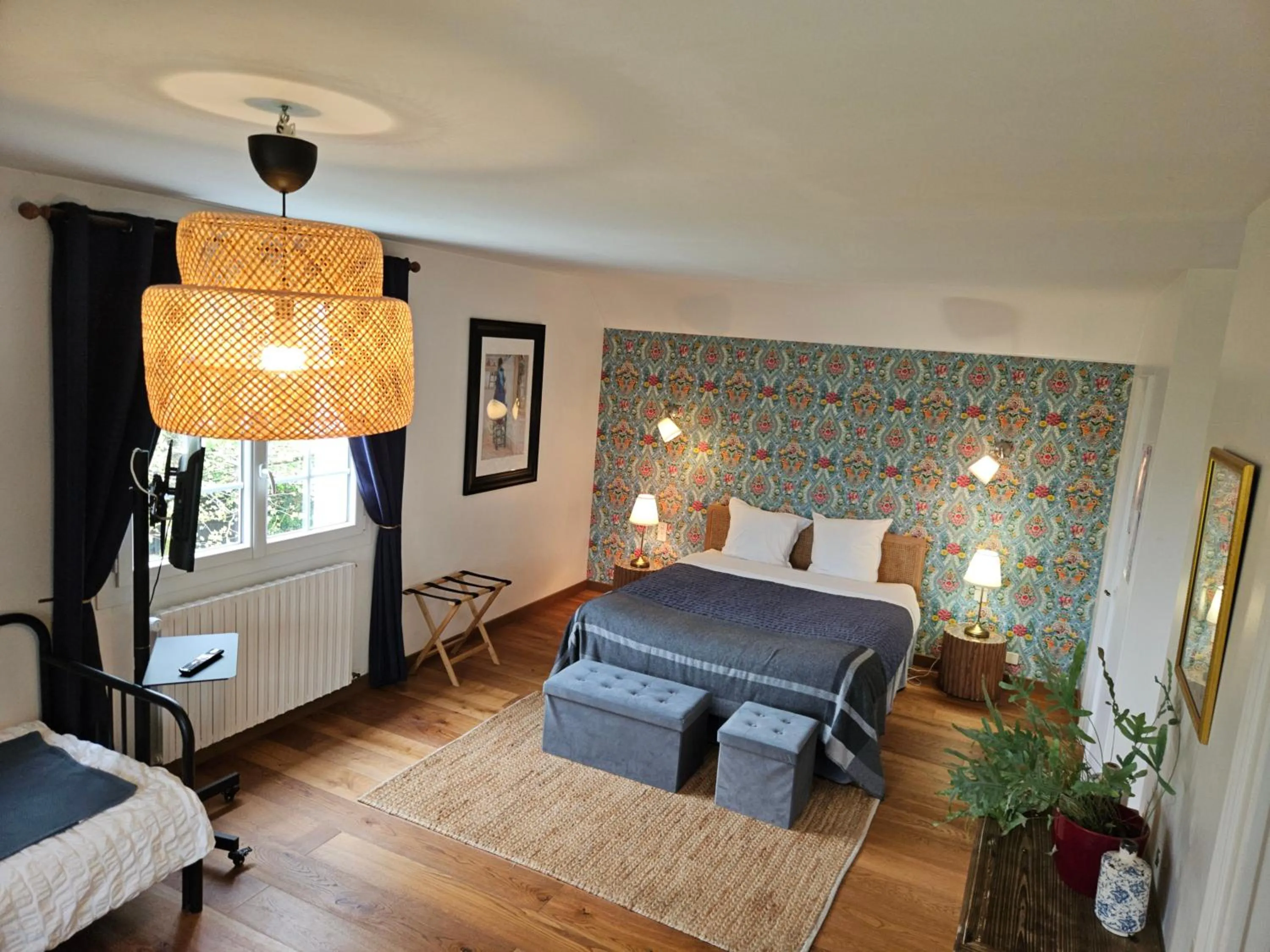 Bedroom, Bed in Bed and Breakfast Saultchevreuil, sur la route du Mont Saint Michel