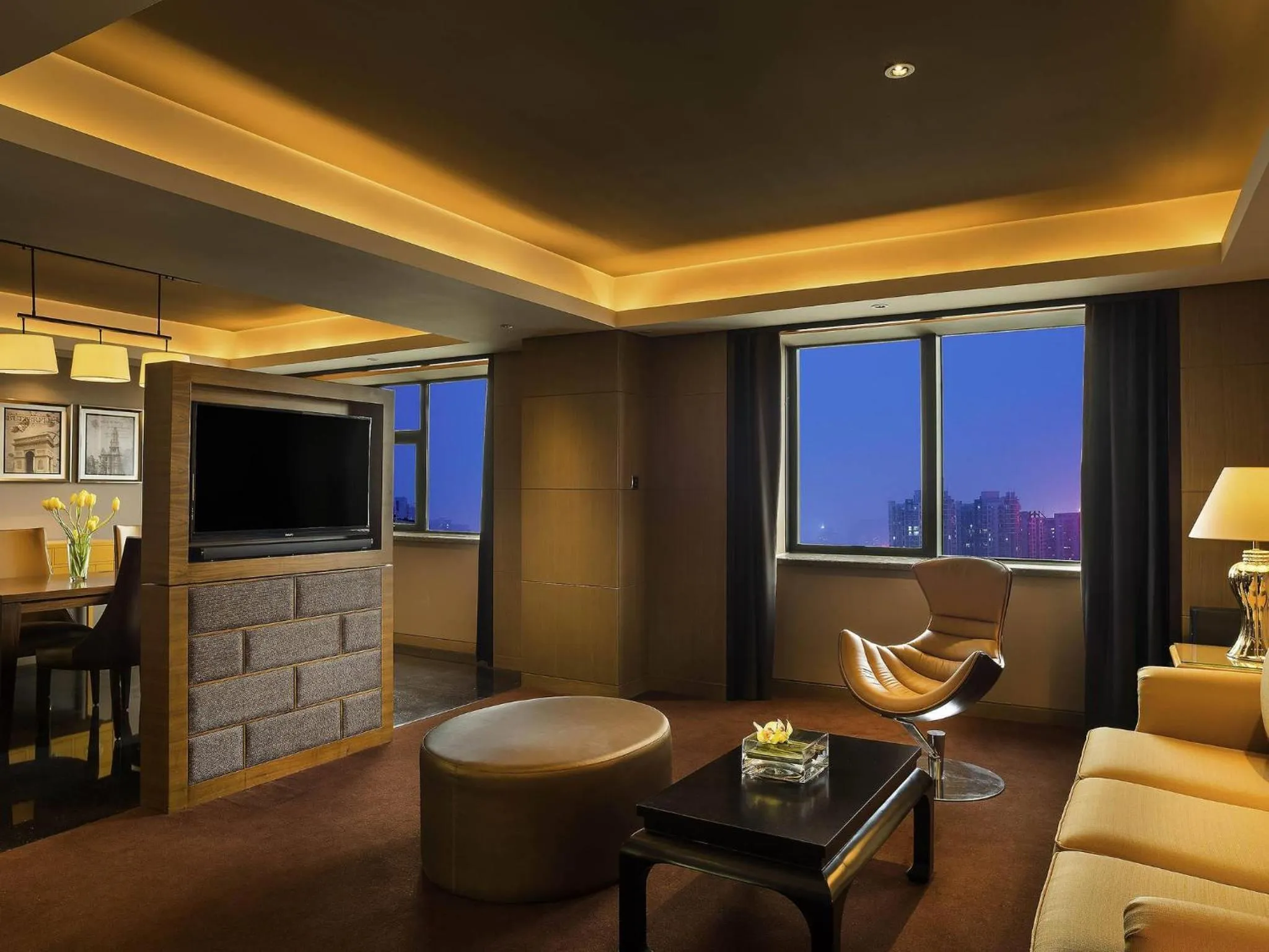 Photo of the whole room in Sofitel Zhengzhou International