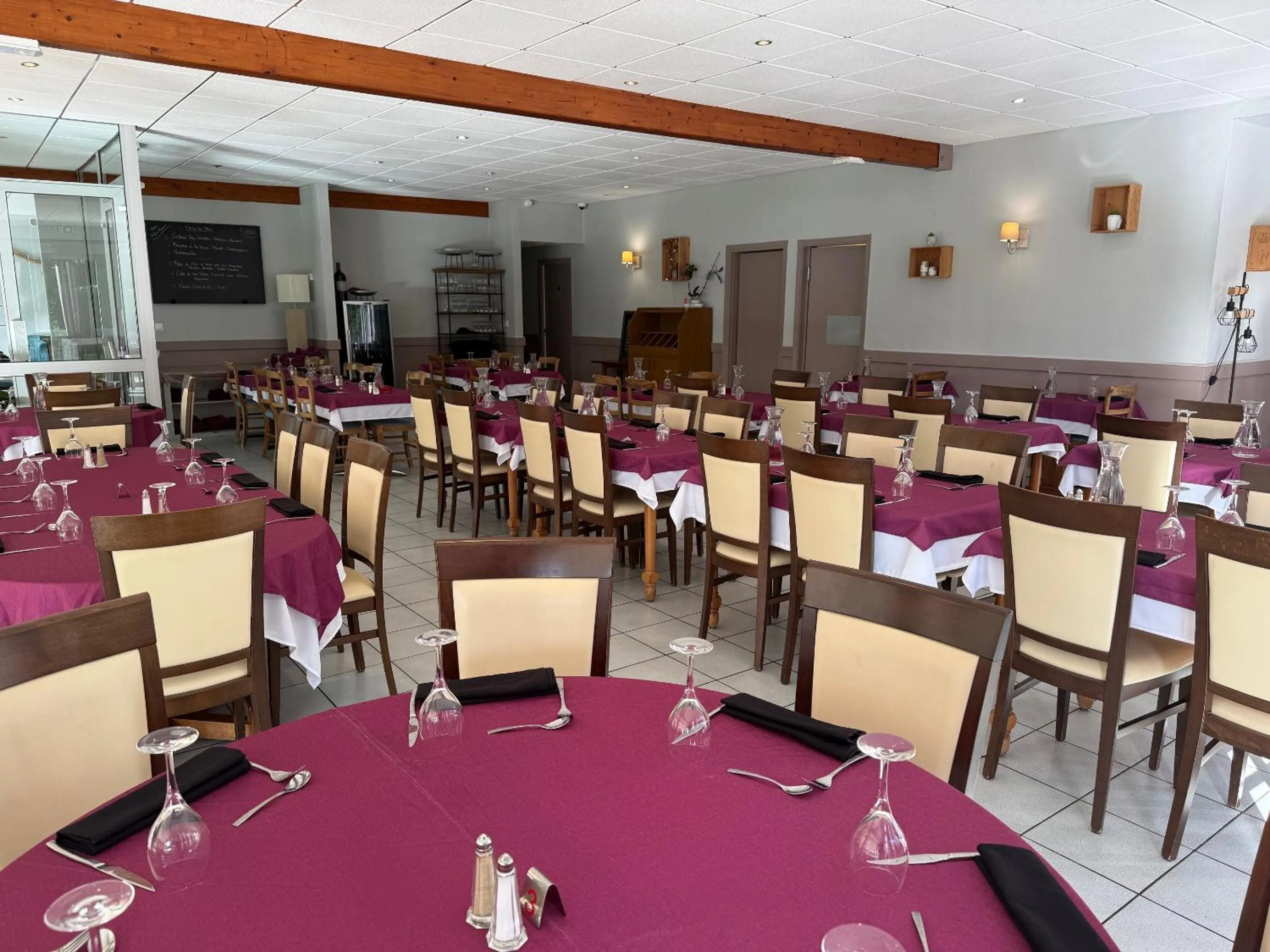 Restaurant/places to eat in Henri 4