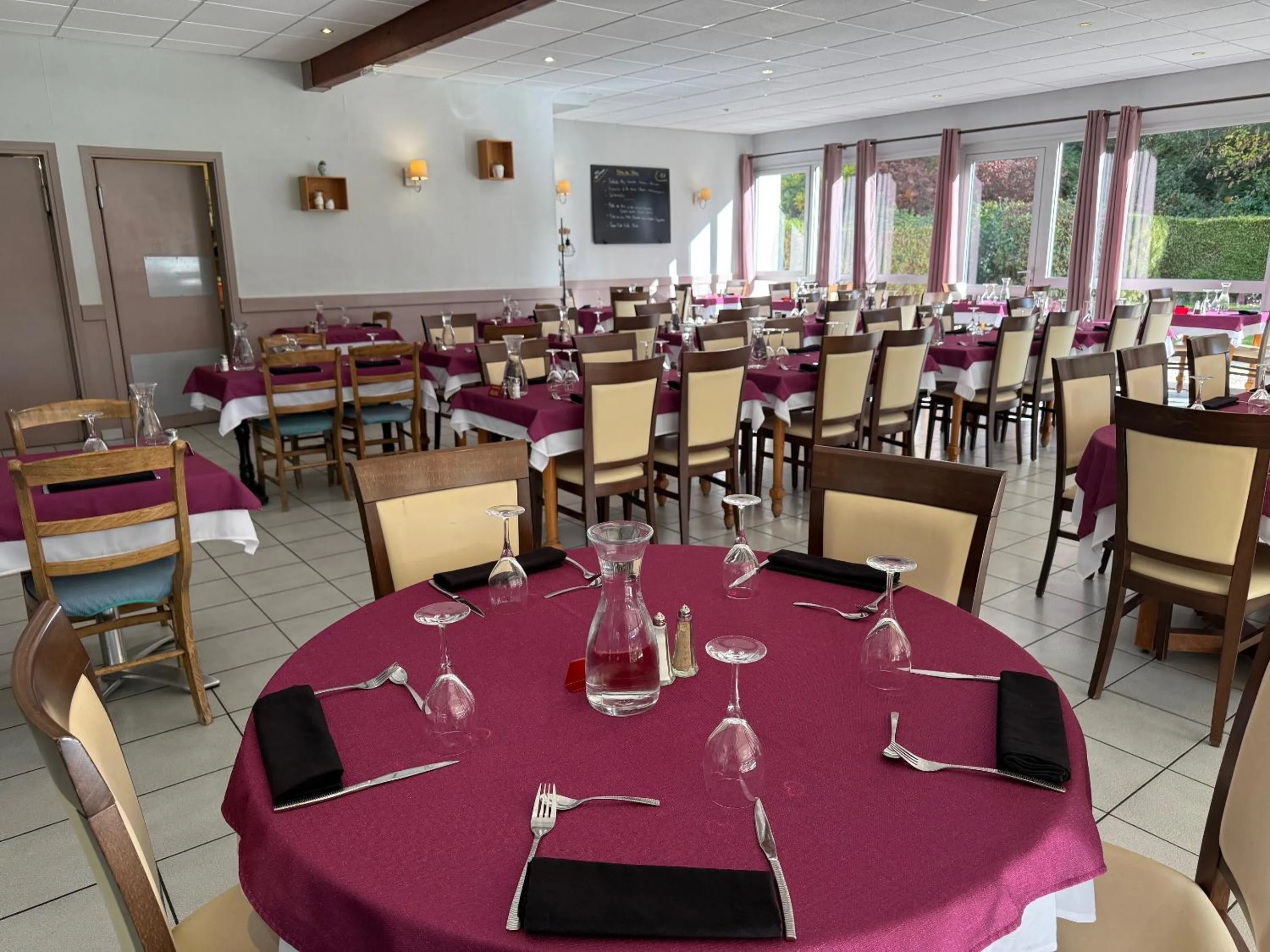 Restaurant/places to eat in Henri 4