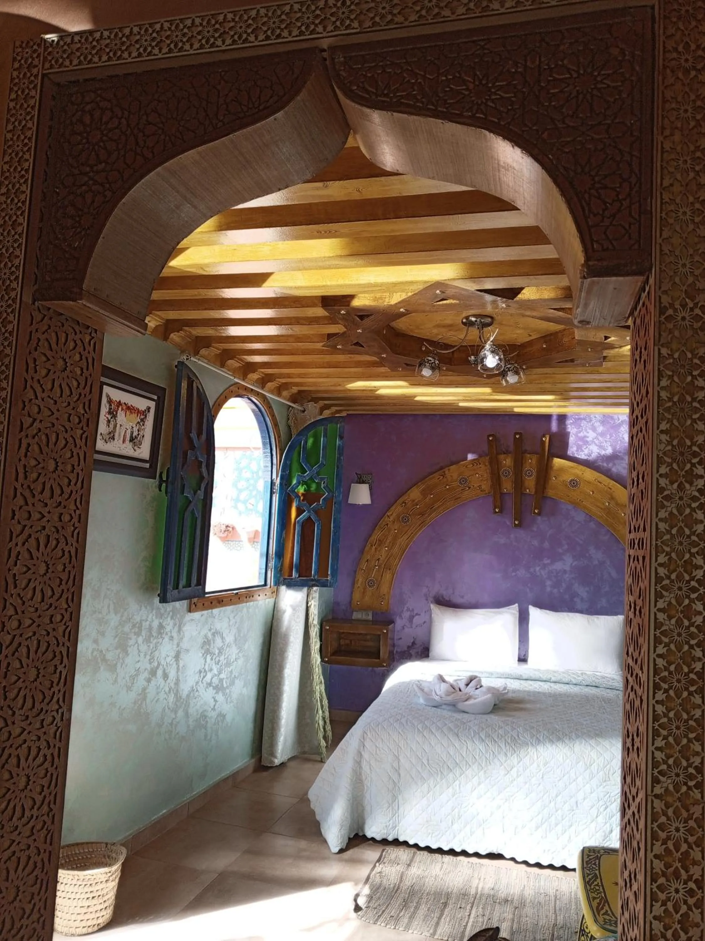 Bed in RIAD ESMERALDA By Dar Ouezzani