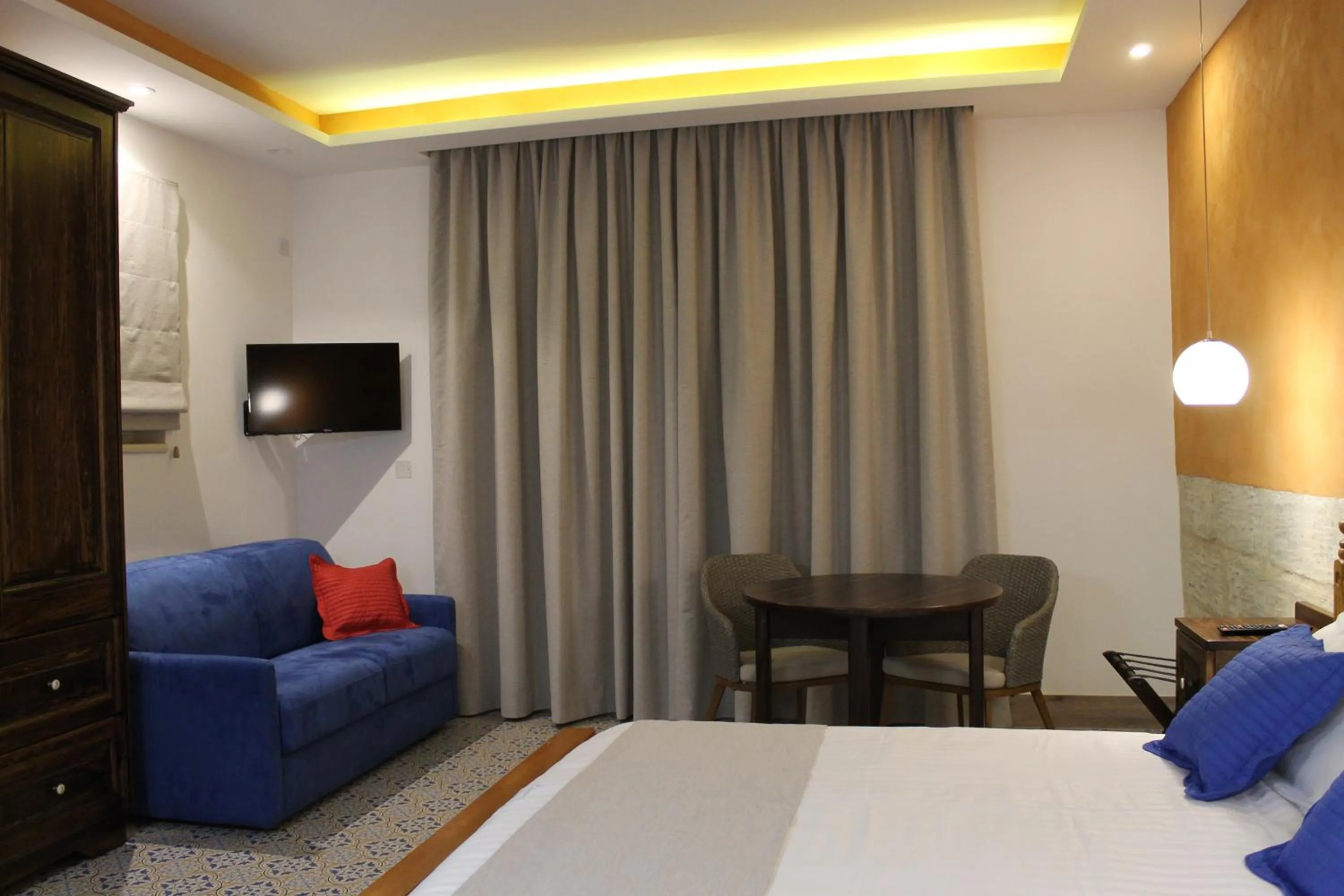 TV and multimedia, Bed in Palazzino Nina Boutique Hotel