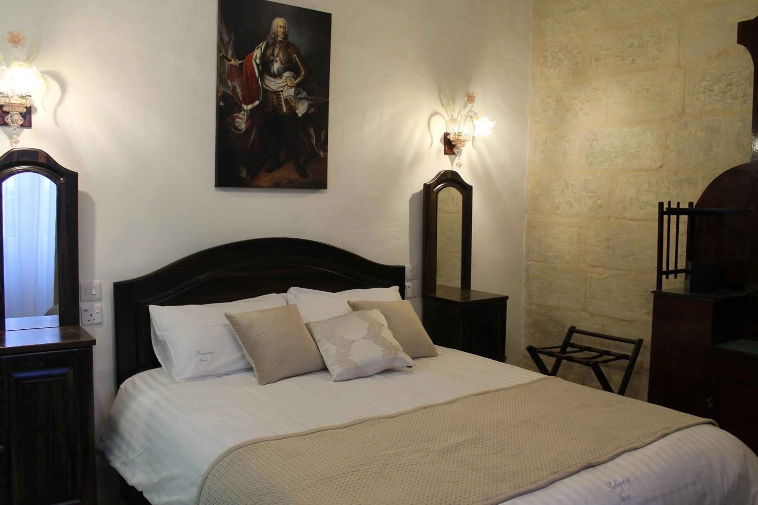 Bed in Palazzino Nina Boutique Hotel