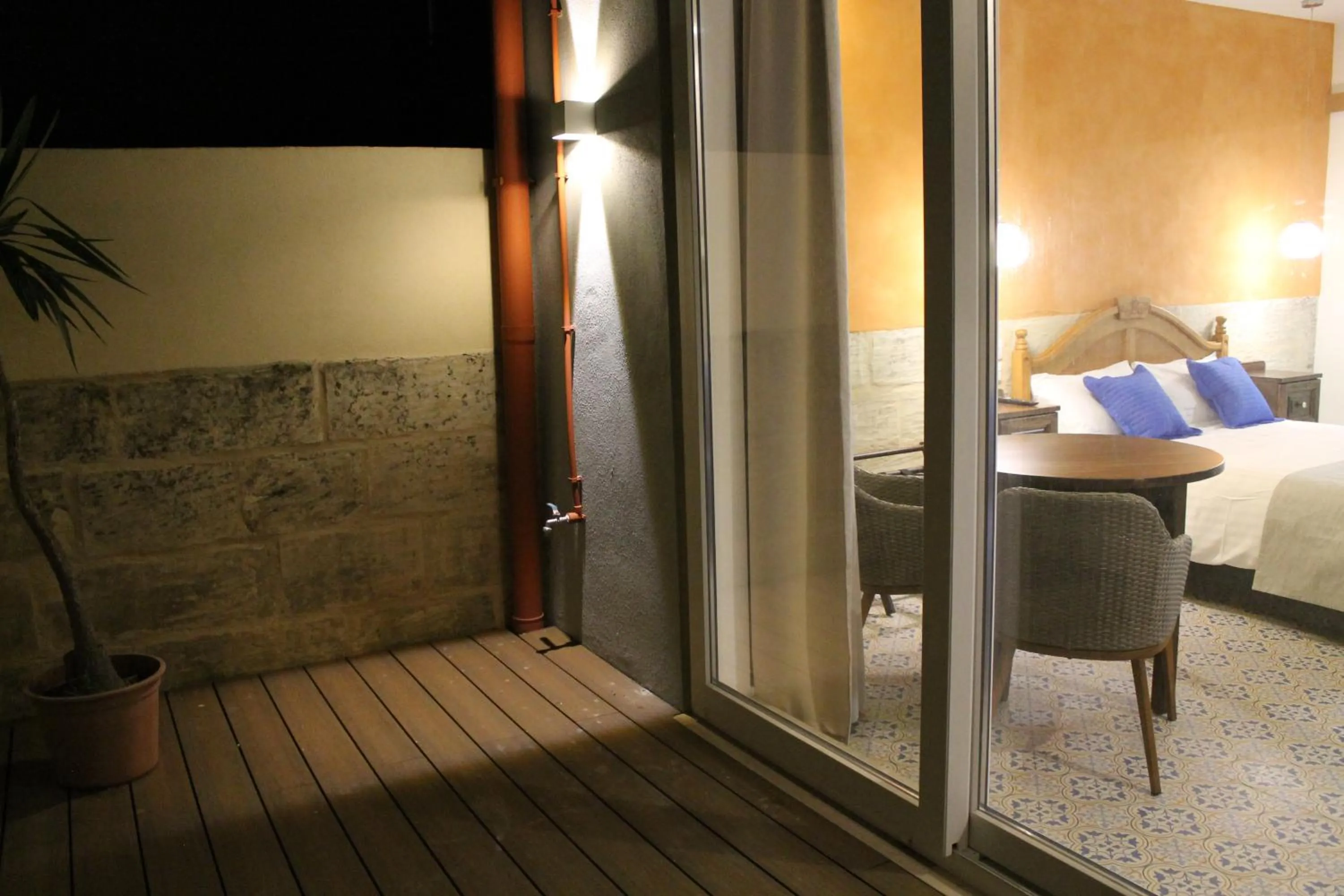 Balcony/Terrace, Bed in Palazzino Nina Boutique Hotel