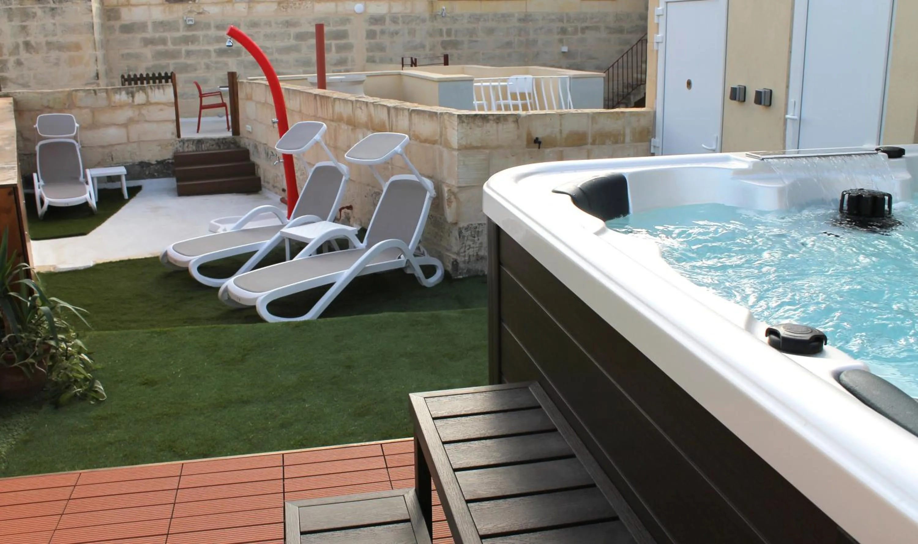 Hot Tub in Palazzino Nina Boutique Hotel